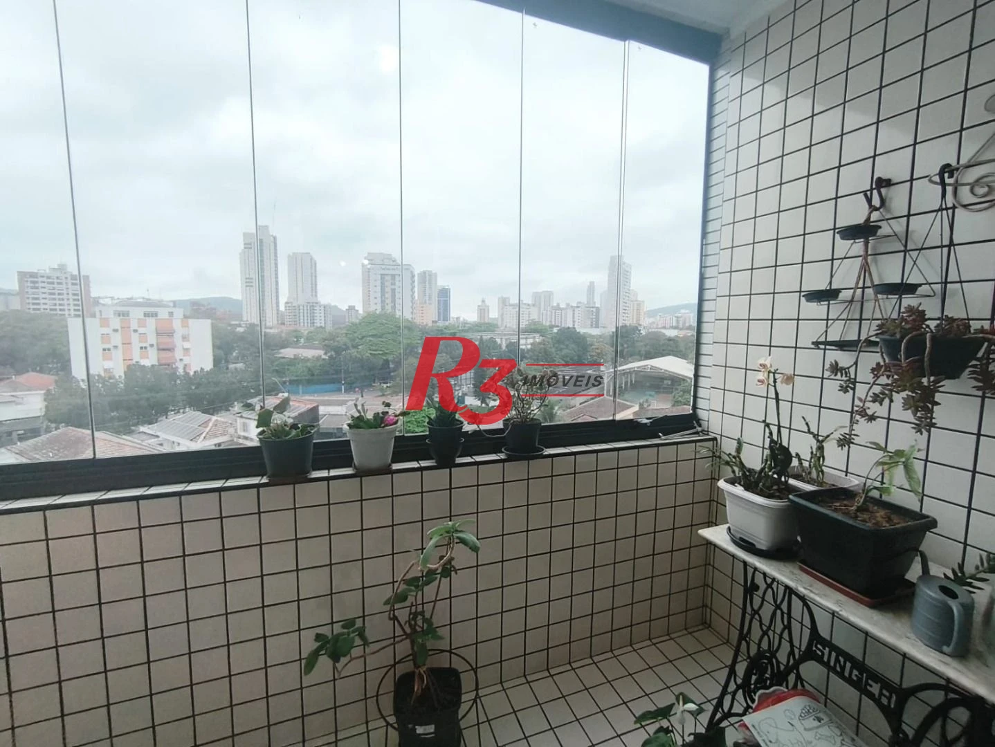 Apartamento com 2 dormitórios à venda, 95 m² por R$ 580.000,00 - Ponta da Praia - Santos/SP