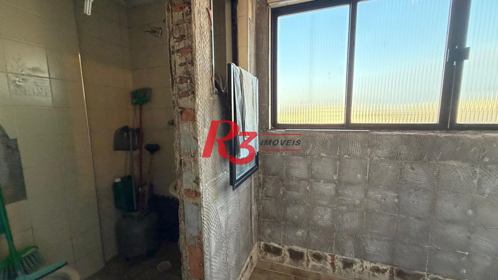 Cobertura com 3 dormitórios à venda, 112 m² por R$ 750.000,00 - Estuário - Santos/SP