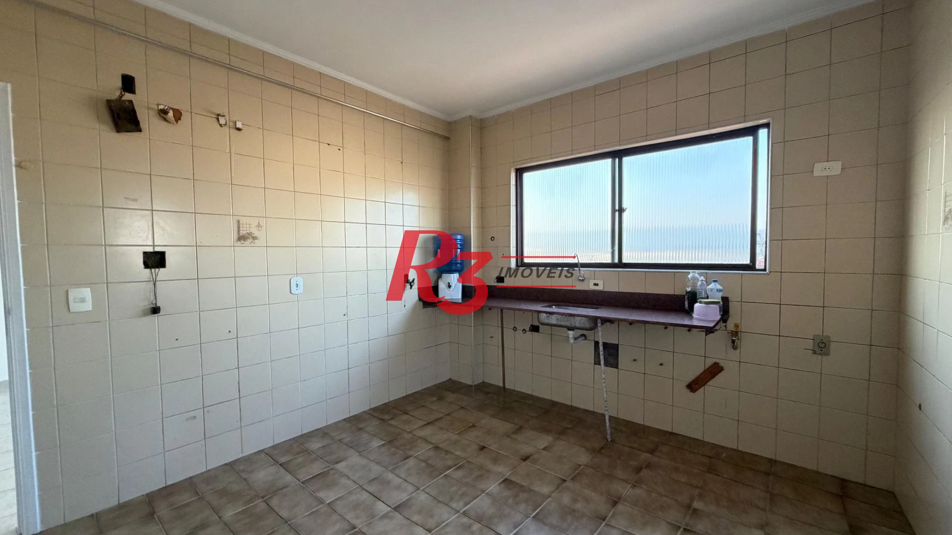 Cobertura com 3 dormitórios à venda, 112 m² por R$ 750.000,00 - Estuário - Santos/SP