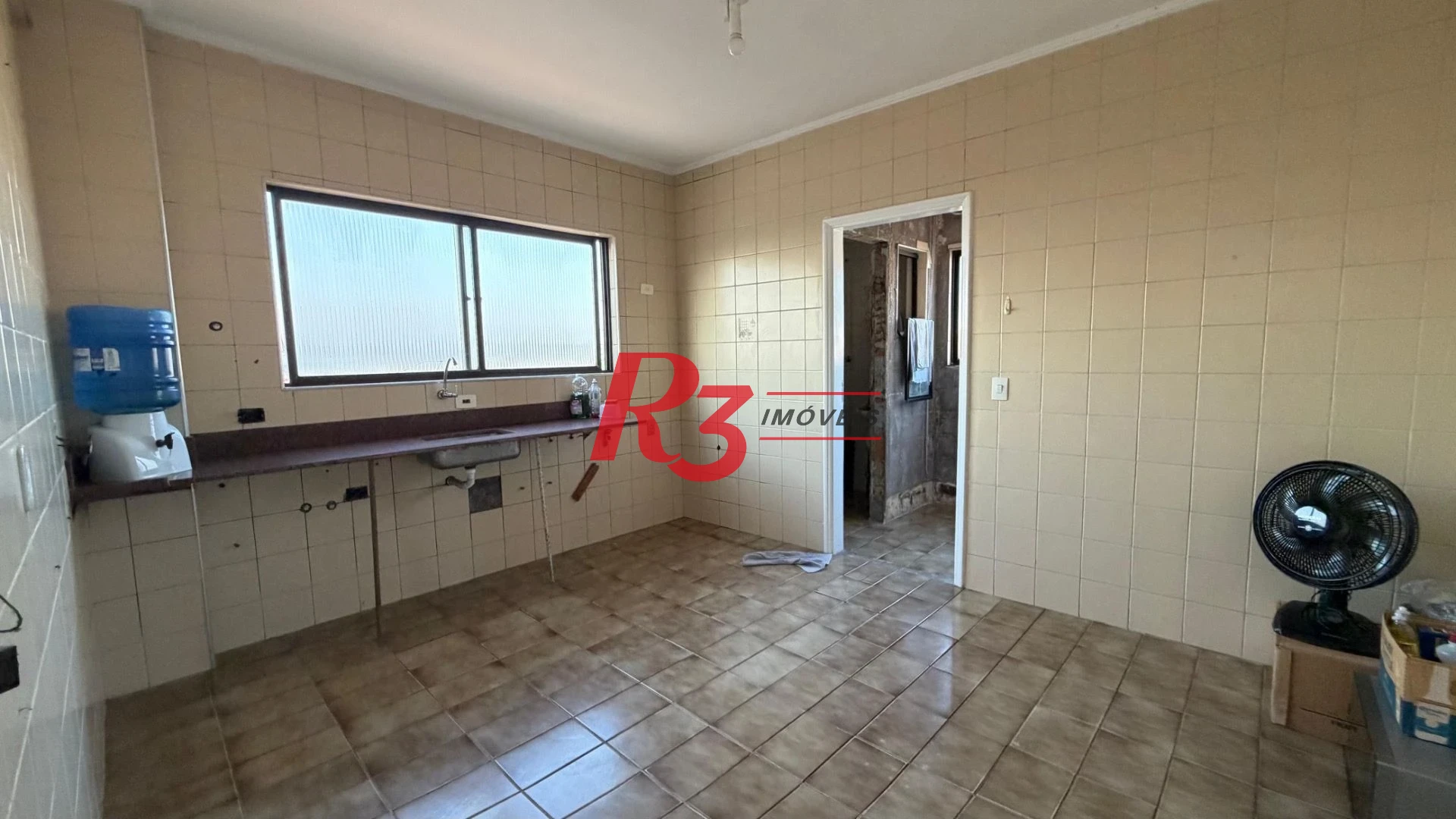 Cobertura com 3 dormitórios à venda, 112 m² por R$ 750.000,00 - Estuário - Santos/SP