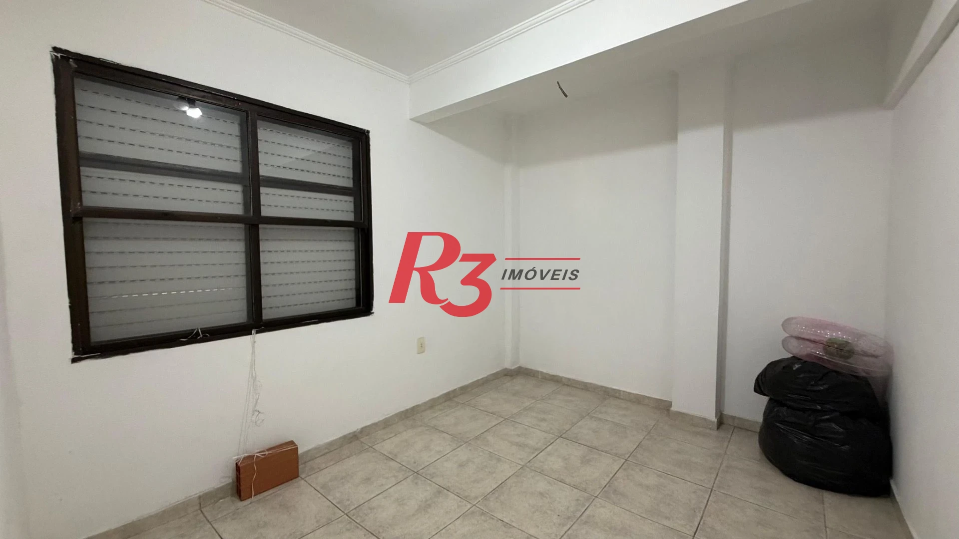 Cobertura com 3 dormitórios à venda, 112 m² por R$ 750.000,00 - Estuário - Santos/SP
