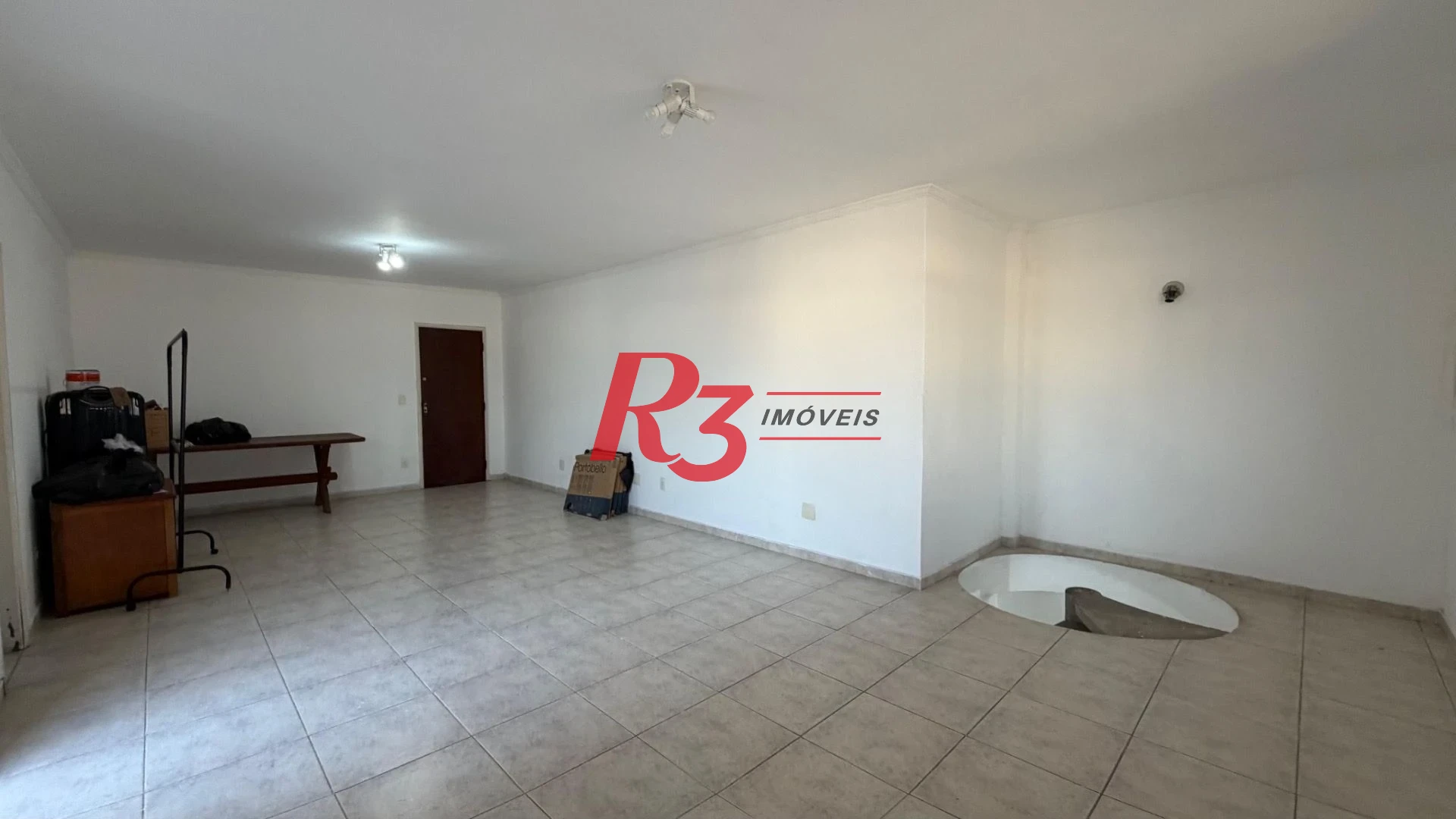 Cobertura com 3 dormitórios à venda, 112 m² por R$ 750.000,00 - Estuário - Santos/SP