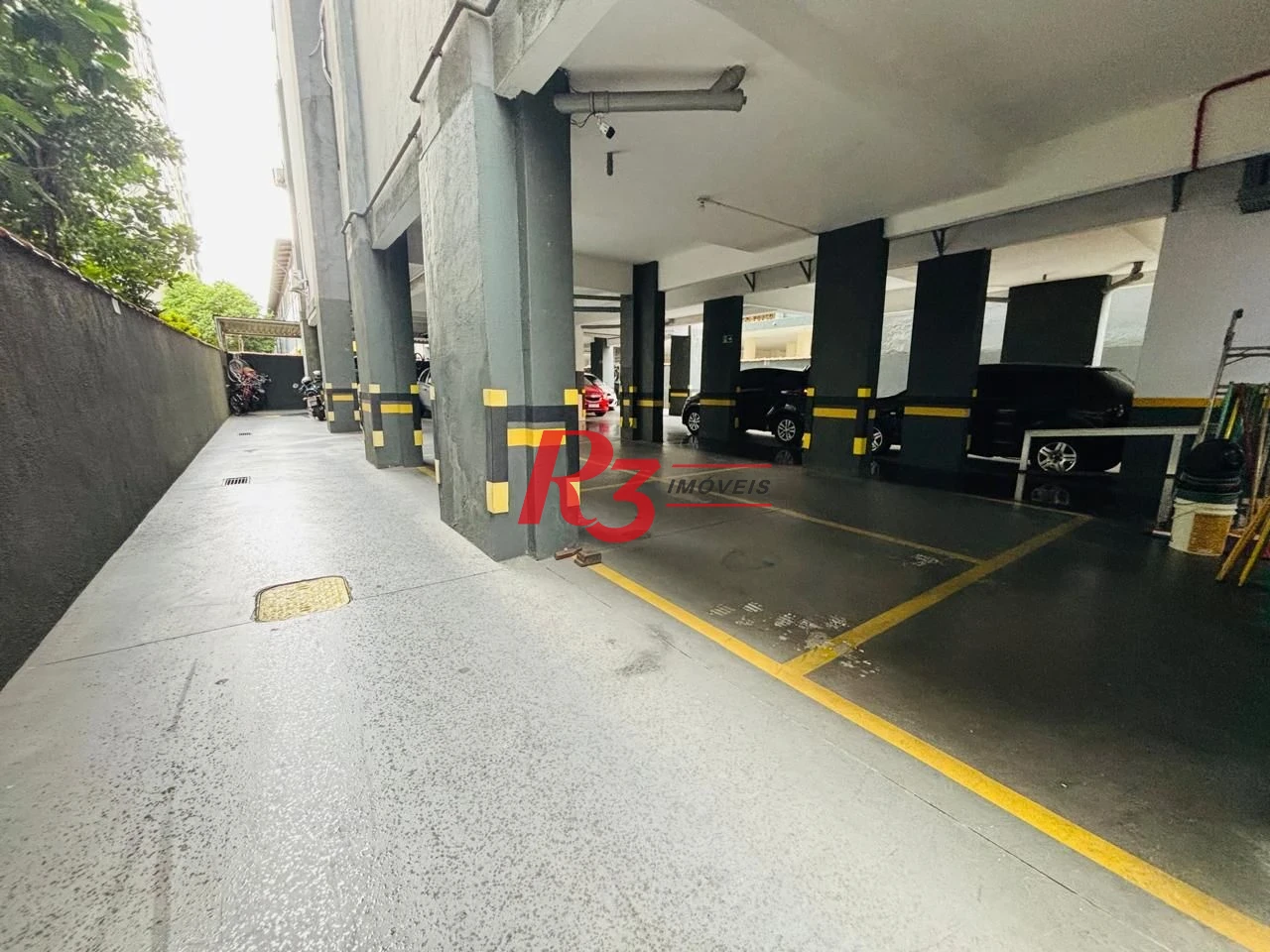 Kitnet com 1 dormitório à venda, 30 m² por R$ 330.000,00 - Embaré - Santos/SP