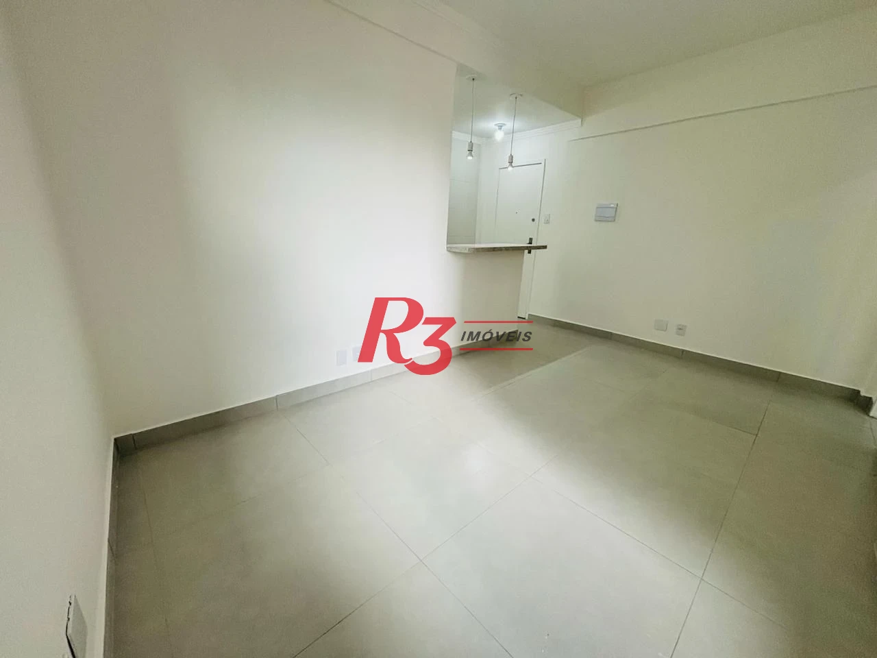 Kitnet com 1 dormitório à venda, 30 m² por R$ 330.000,00 - Embaré - Santos/SP