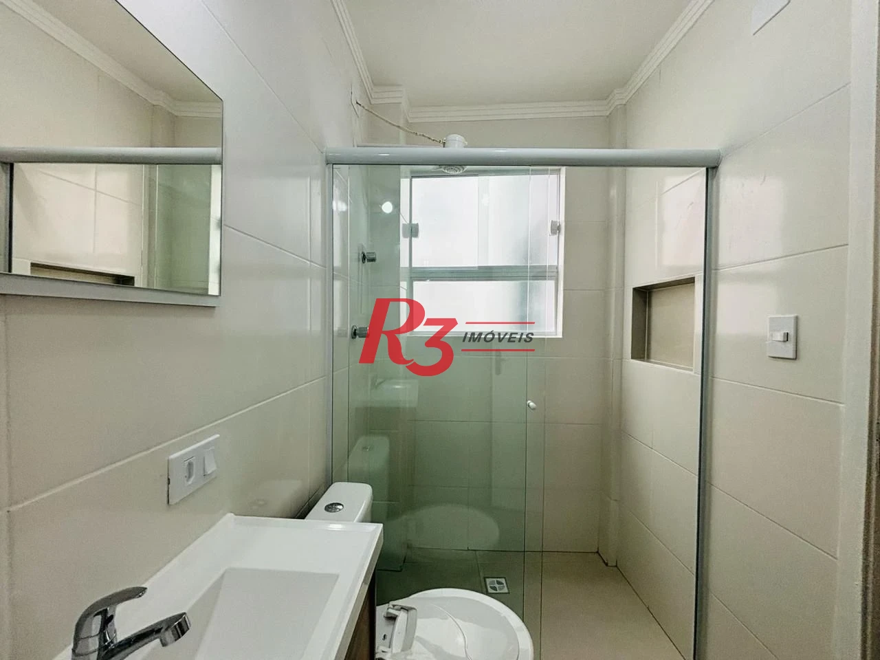 Kitnet com 1 dormitório à venda, 30 m² por R$ 330.000,00 - Embaré - Santos/SP