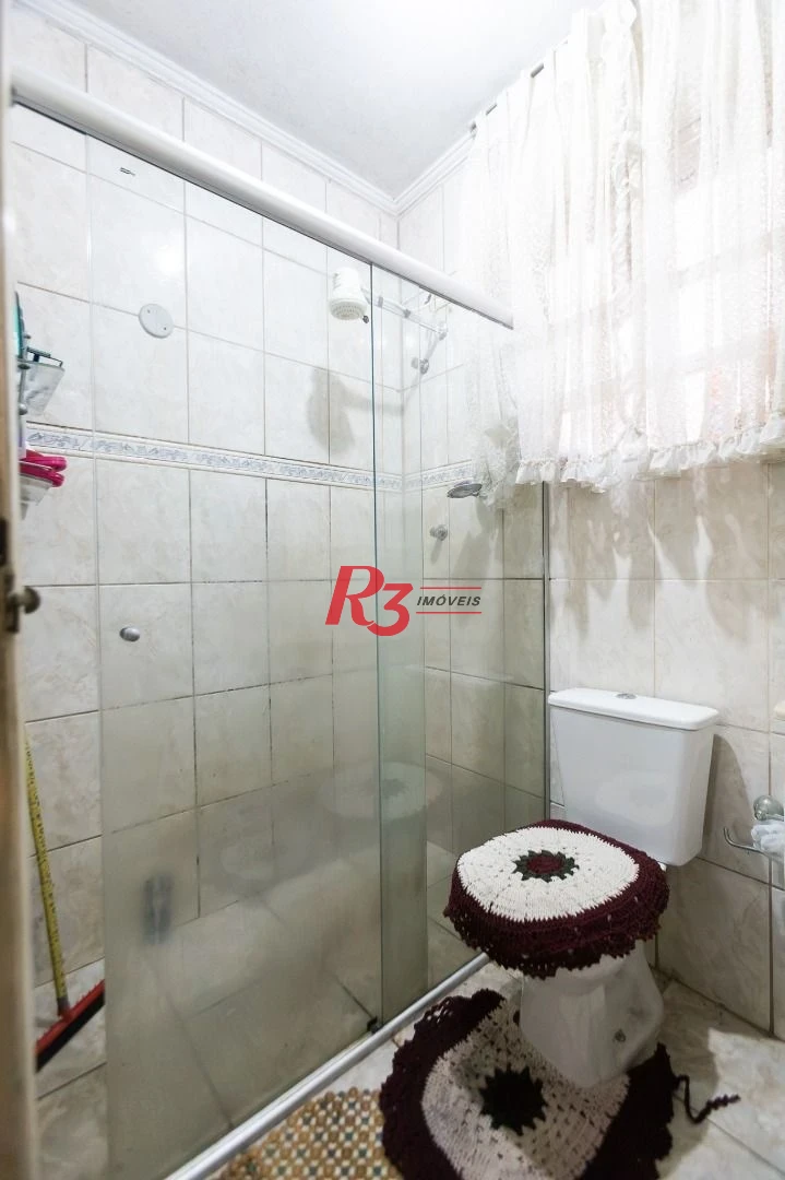 Sobrado com 3 dormitórios à venda, 220 m² por R$ 690.000,00 - Estuário - Santos/SP