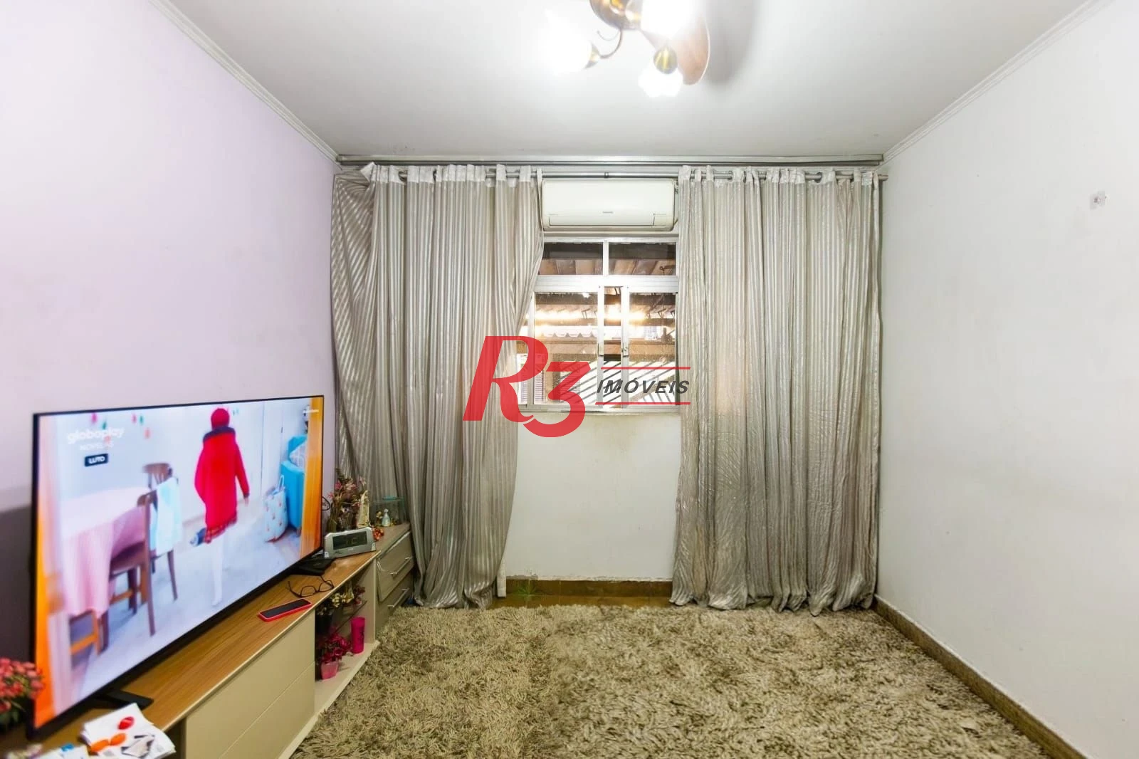 Sobrado com 3 dormitórios à venda, 220 m² por R$ 690.000,00 - Estuário - Santos/SP