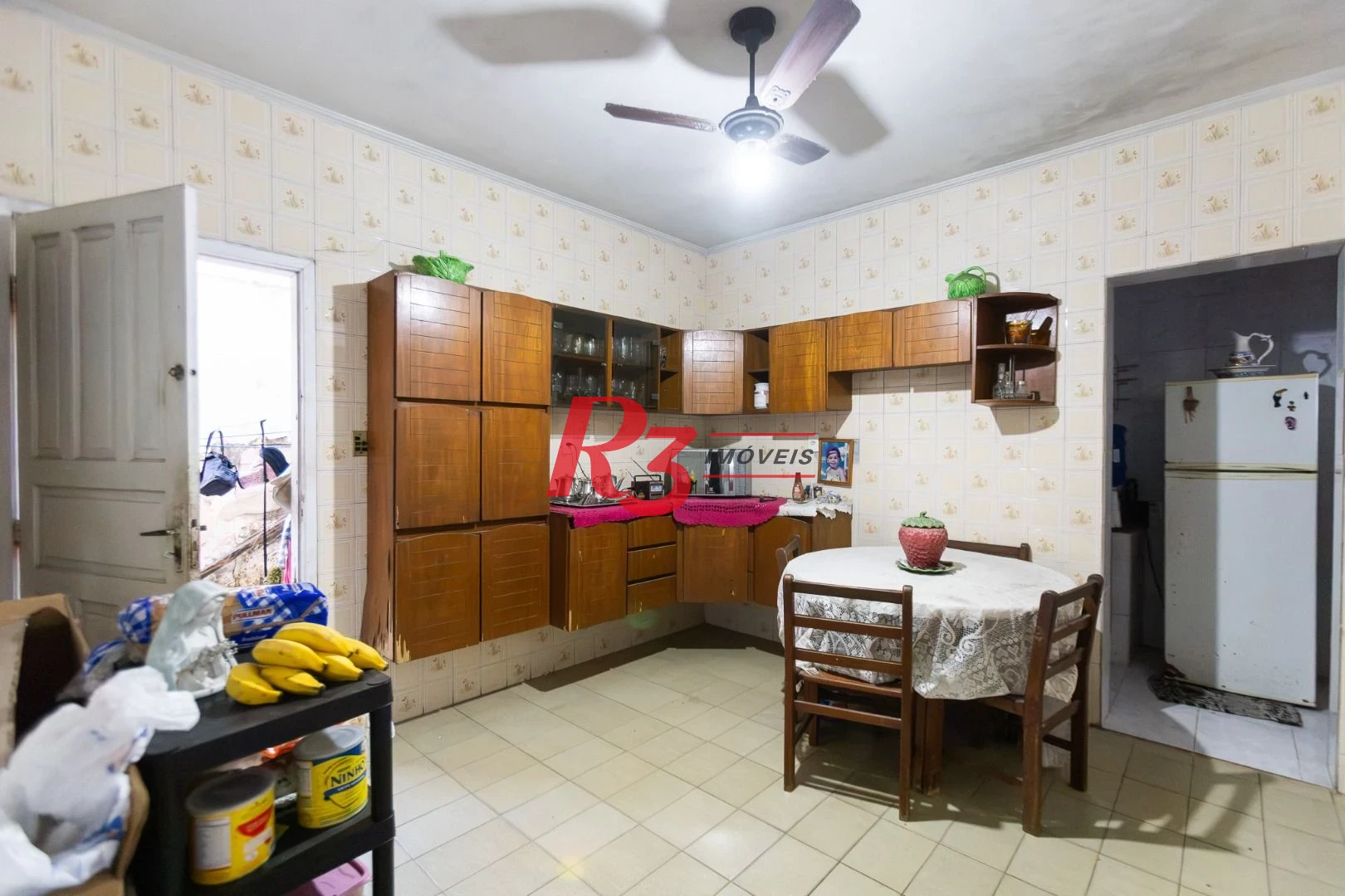 Sobrado com 3 dormitórios à venda, 220 m² por R$ 690.000,00 - Estuário - Santos/SP