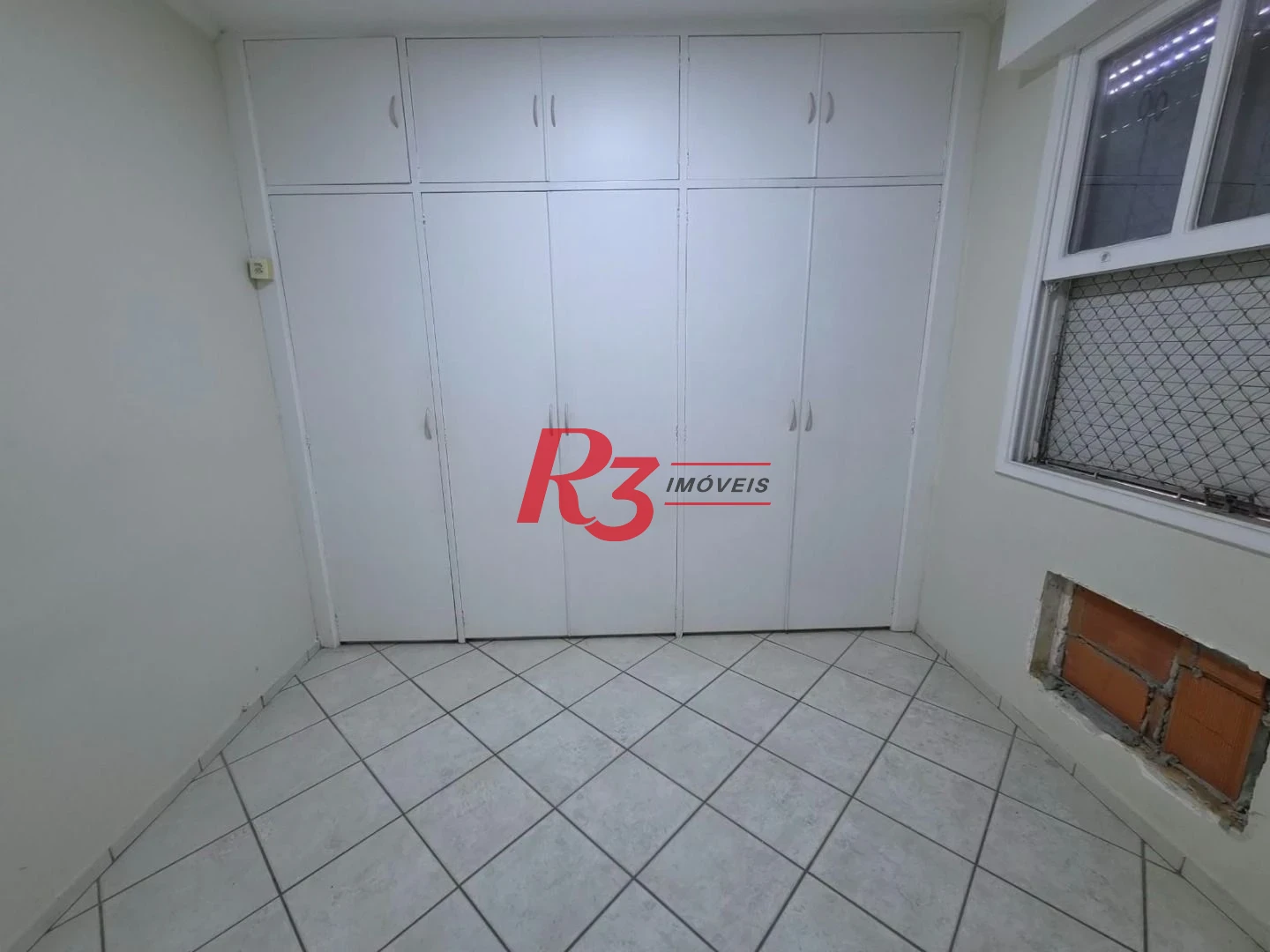 Apartamento com 3 dormitórios à venda, 104 m² por R$ 745.000,00 - Ponta da Praia - Santos/SP