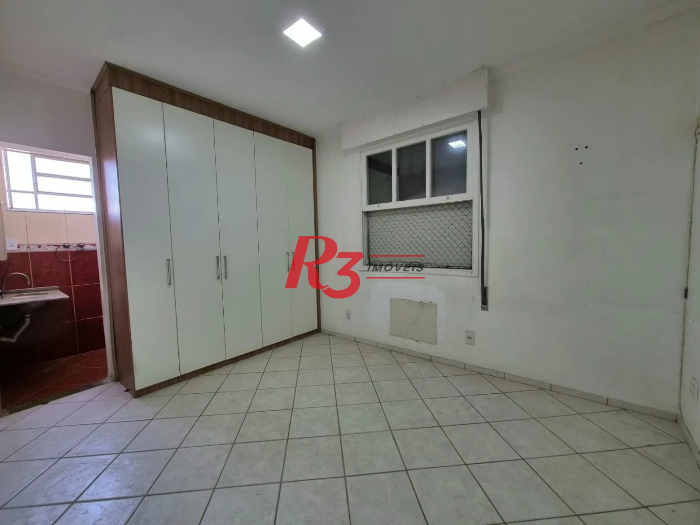 Apartamento com 3 dormitórios à venda, 104 m² por R$ 745.000,00 - Ponta da Praia - Santos/SP