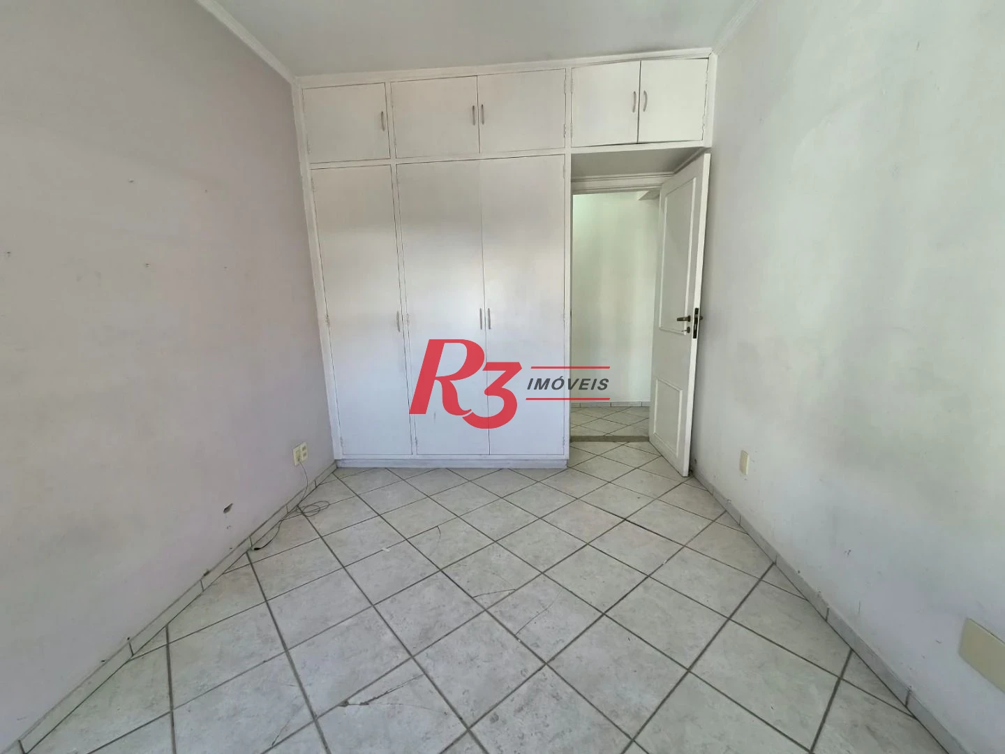 Apartamento com 3 dormitórios à venda, 104 m² por R$ 745.000,00 - Ponta da Praia - Santos/SP