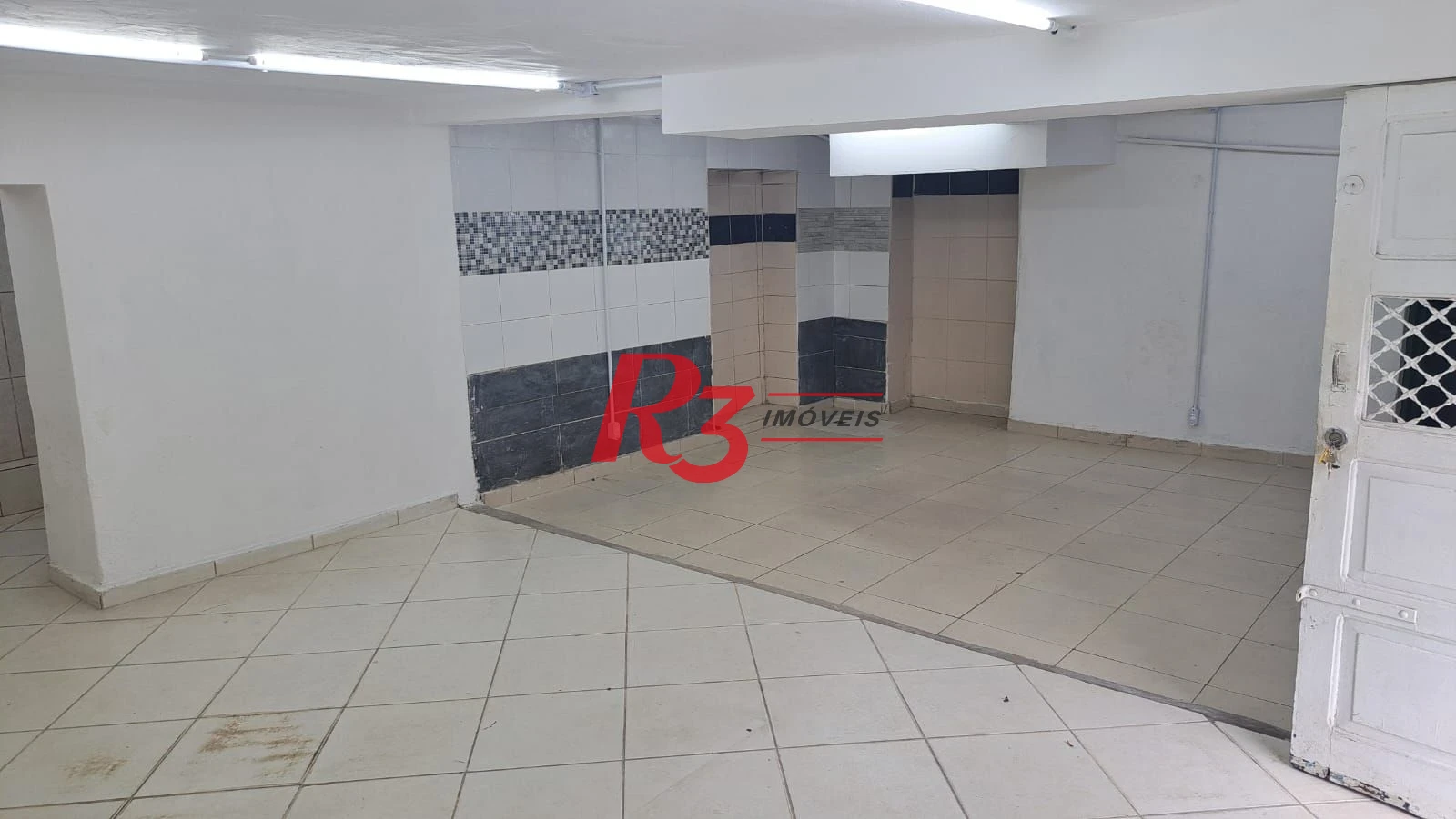 Loja para alugar, 58 m² por R$ 3.000,02/mês - Vila Mathias - Santos/SP
