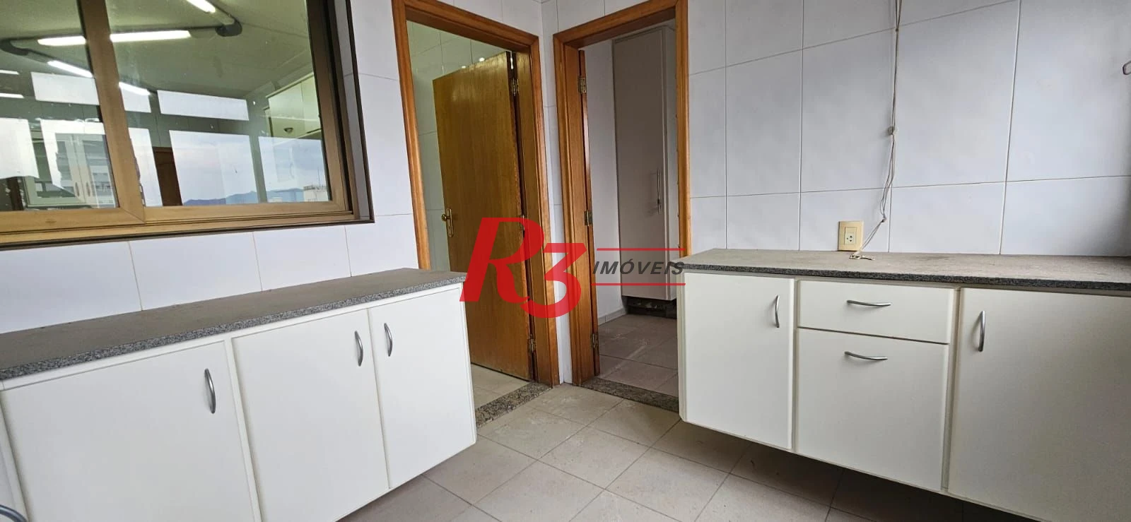 Apartamento com 3 dormitórios para alugar, 168 m² por R$ 9.800,00/mês - Ponta da Praia - Santos/SP