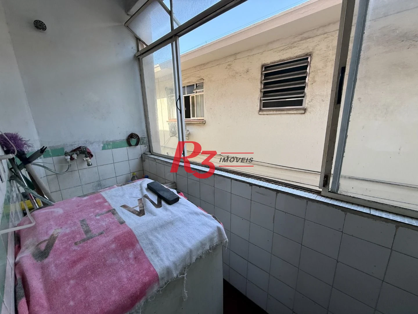 Apartamento com 2 dormitórios à venda, 75 m² por R$ 420.000,00 - Campo Grande - Santos/SP