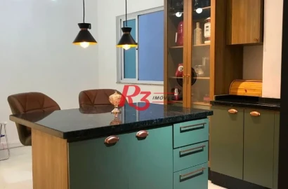 Village com 2 dormitórios para alugar, 88 m² por R$ 4.900,00/mês - Campo Grande - Santos/SP