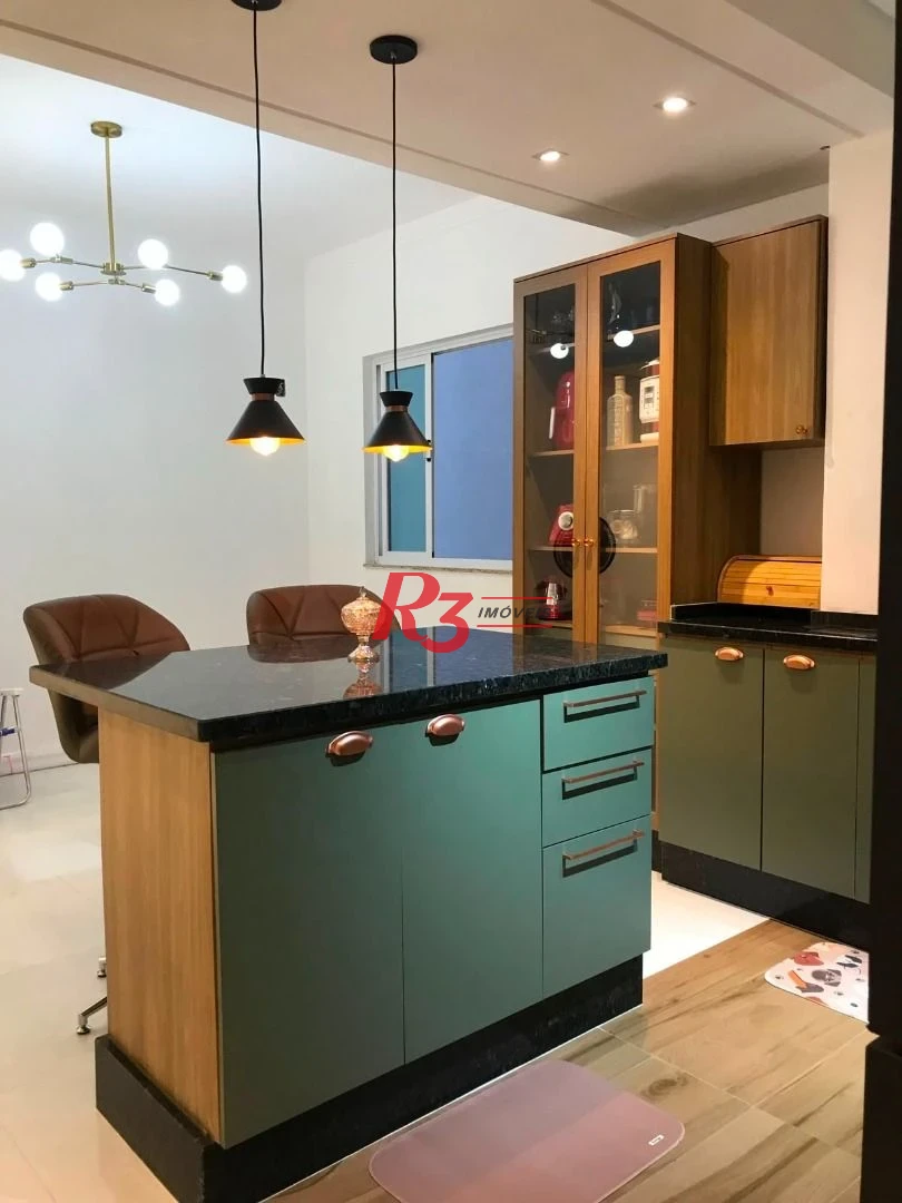 Village com 2 dormitórios para alugar, 88 m² por R$ 4.900,00/mês - Campo Grande - Santos/SP