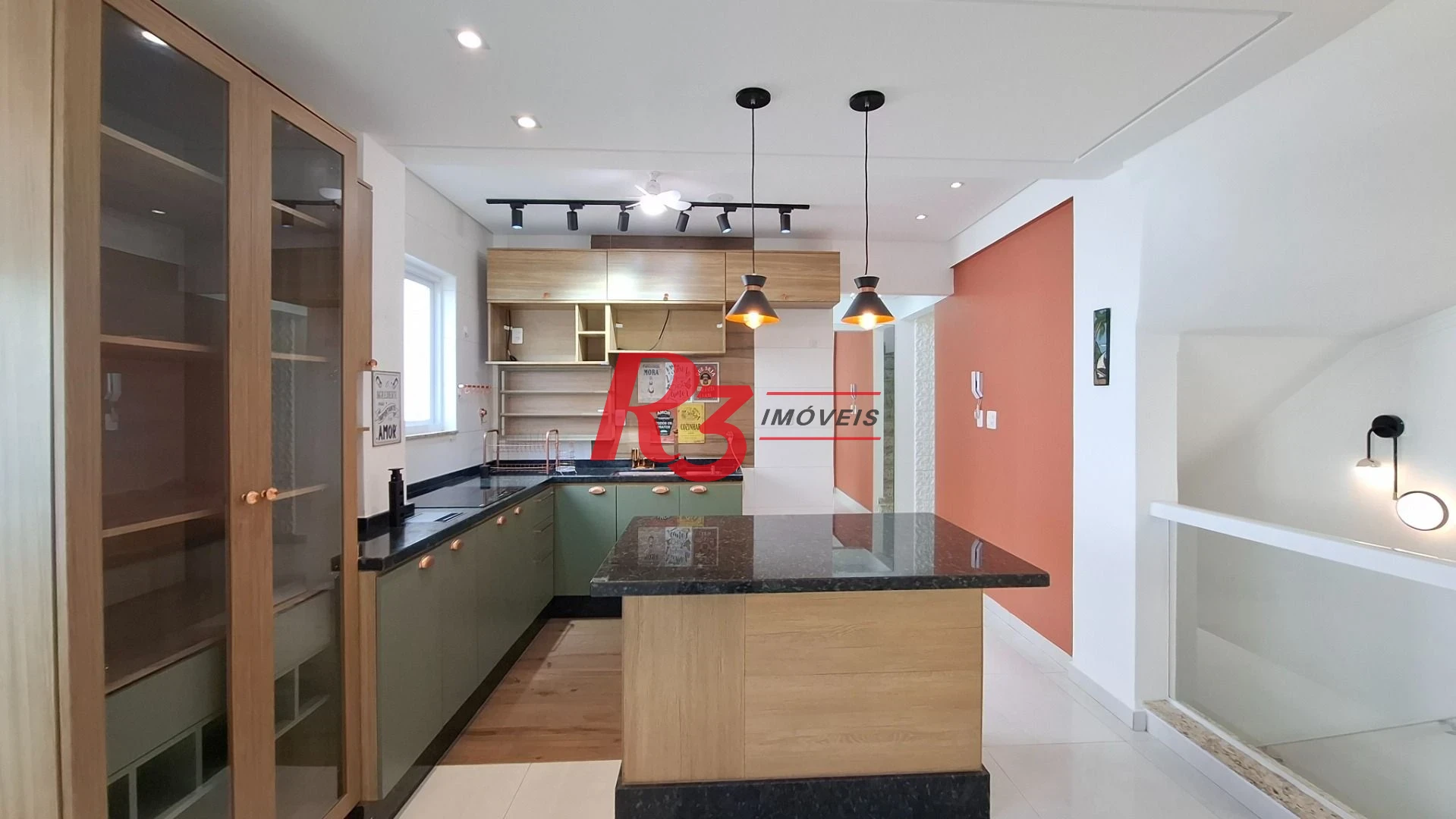 Village com 2 dormitórios para alugar, 88 m² por R$ 4.200,00/mês - Campo Grande - Santos/SP