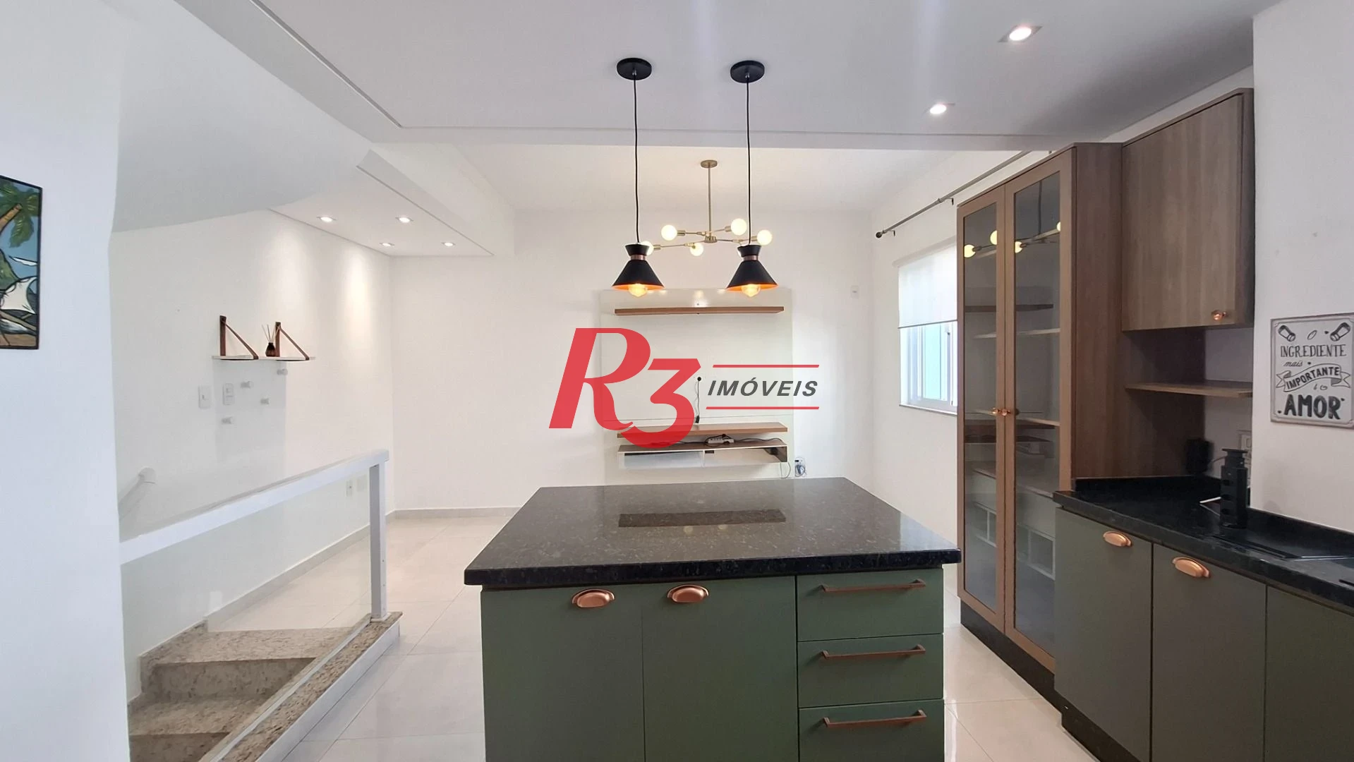 Village com 2 dormitórios para alugar, 88 m² por R$ 4.200,00/mês - Campo Grande - Santos/SP