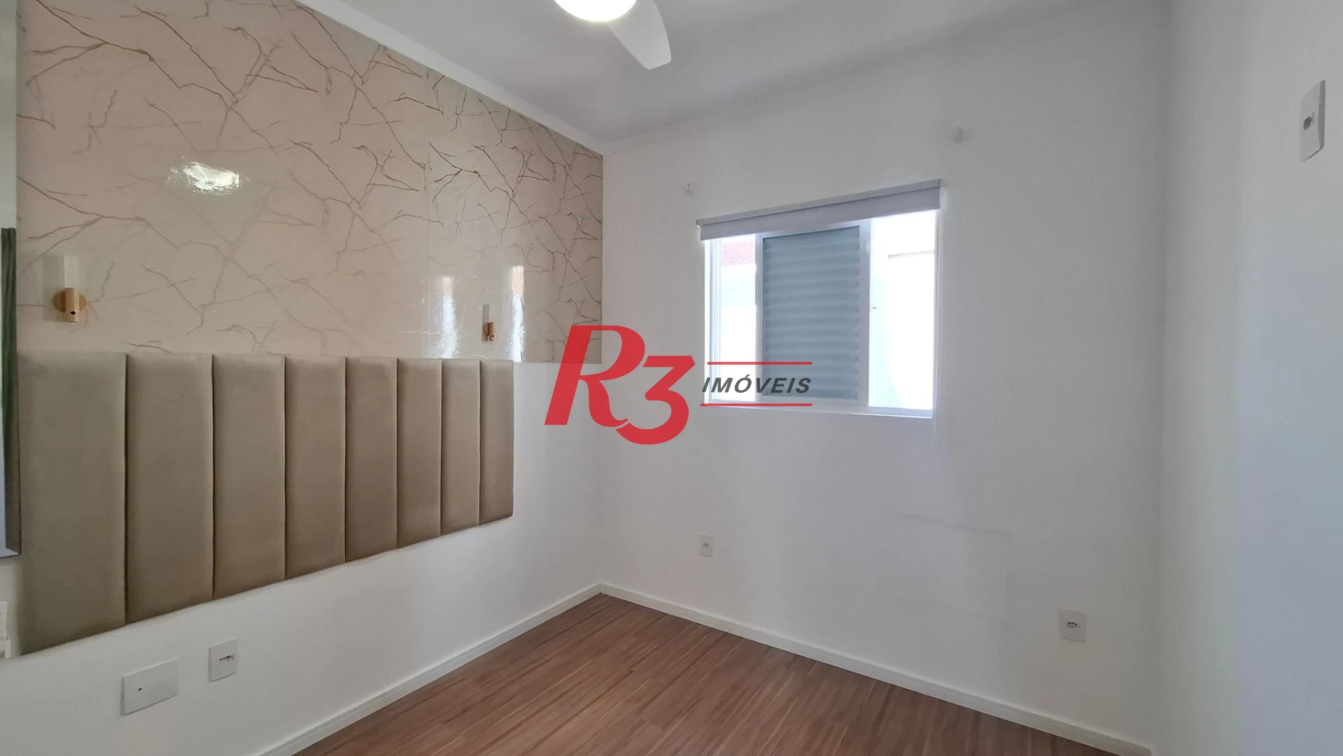 Village com 2 dormitórios para alugar, 88 m² por R$ 4.200,00/mês - Campo Grande - Santos/SP