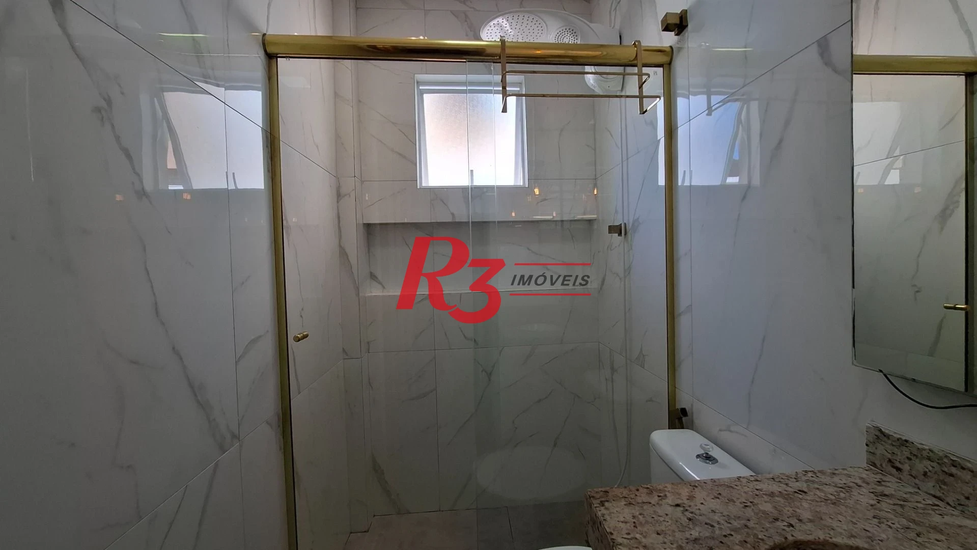 Village com 2 dormitórios para alugar, 88 m² por R$ 4.200,00/mês - Campo Grande - Santos/SP
