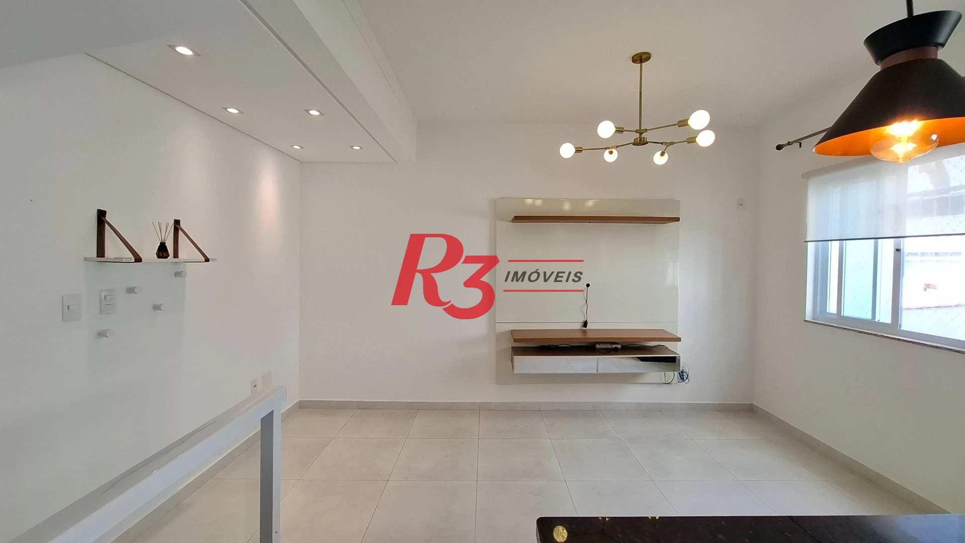 Village com 2 dormitórios para alugar, 88 m² por R$ 4.200,00/mês - Campo Grande - Santos/SP