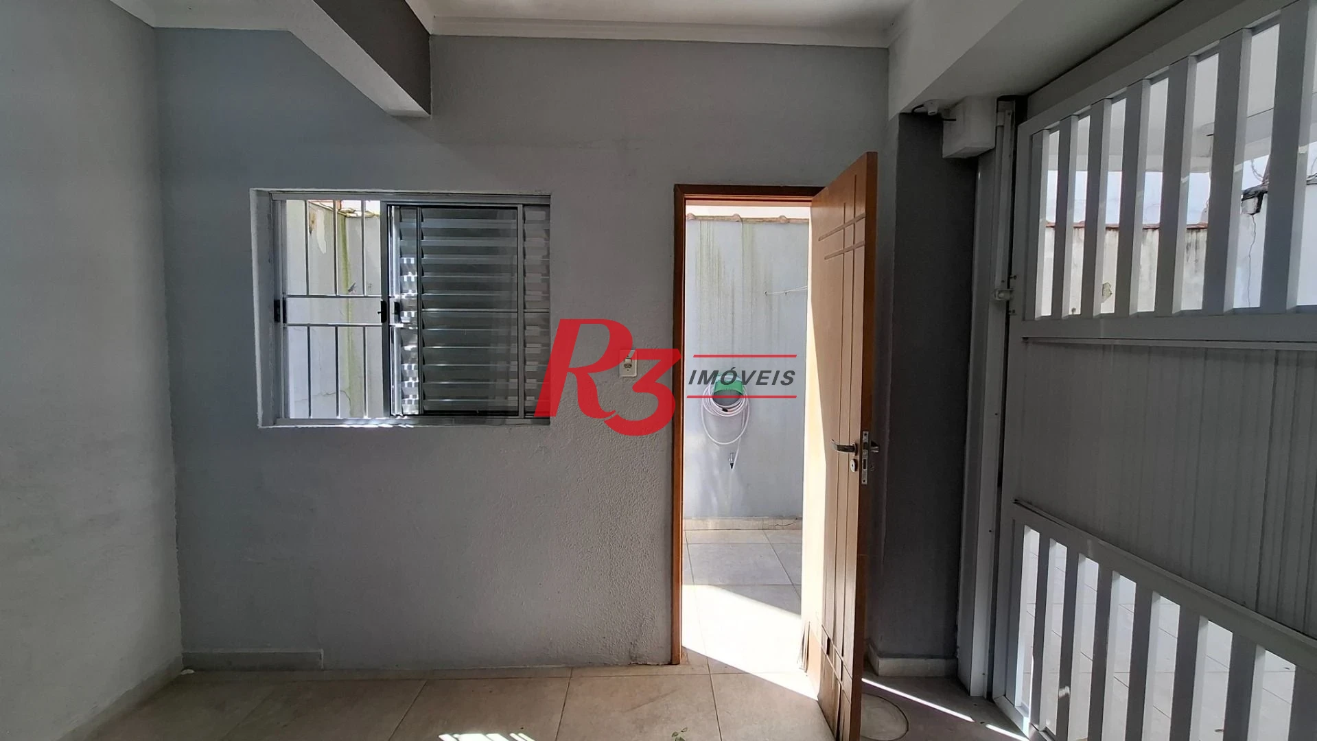 Village com 2 dormitórios para alugar, 88 m² por R$ 4.200,00/mês - Campo Grande - Santos/SP