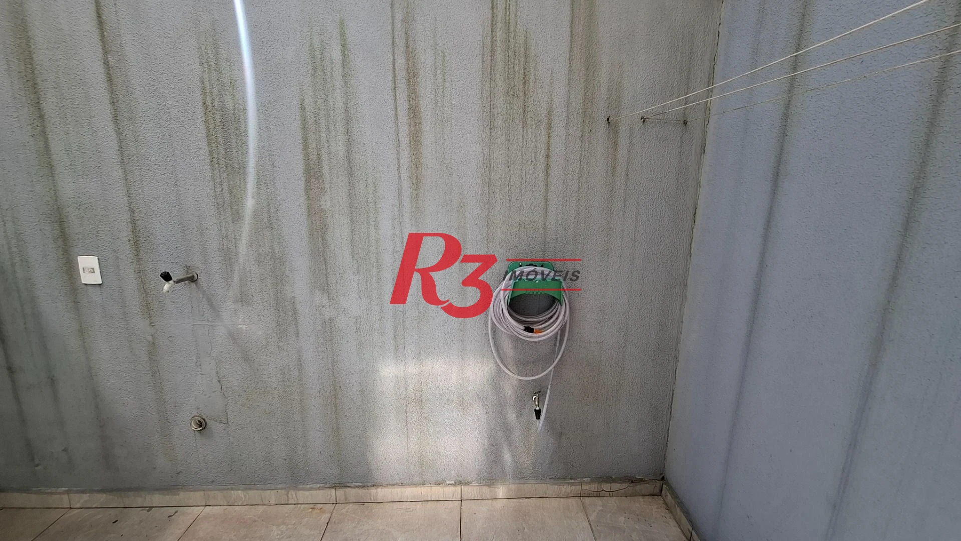 Village com 2 dormitórios para alugar, 88 m² por R$ 4.200,00/mês - Campo Grande - Santos/SP