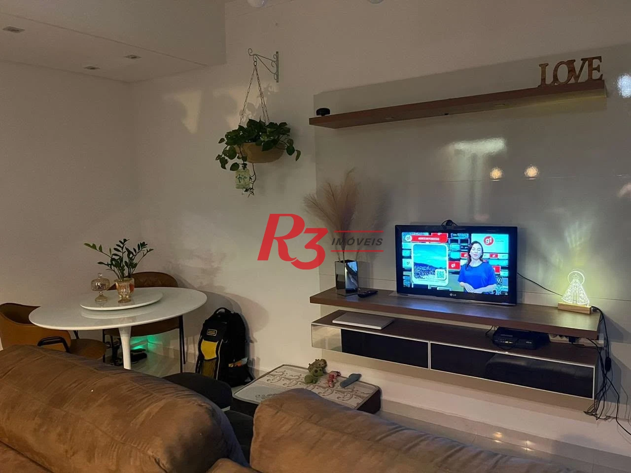 Village com 2 dormitórios para alugar, 88 m² por R$ 4.900,00/mês - Campo Grande - Santos/SP