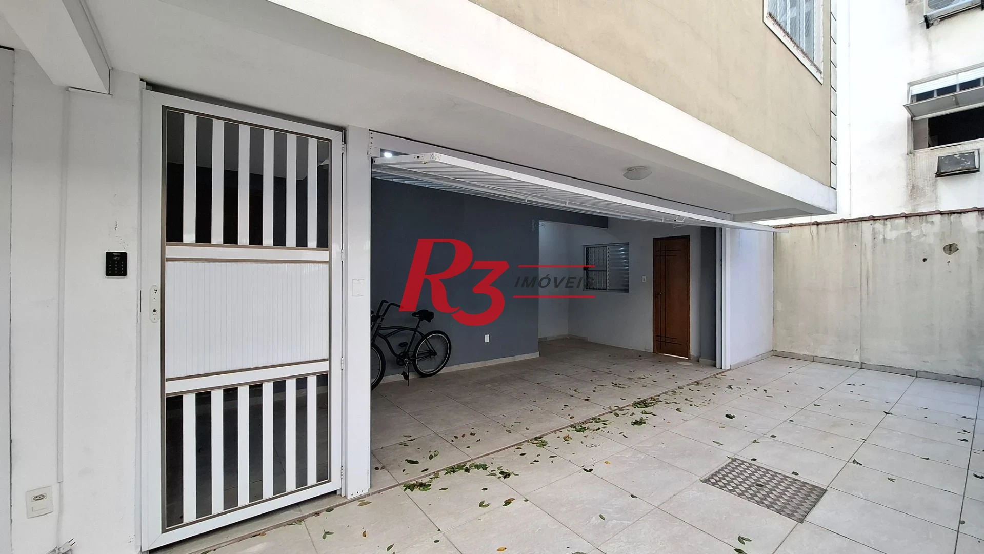 Village com 2 dormitórios para alugar, 88 m² por R$ 4.200,00/mês - Campo Grande - Santos/SP