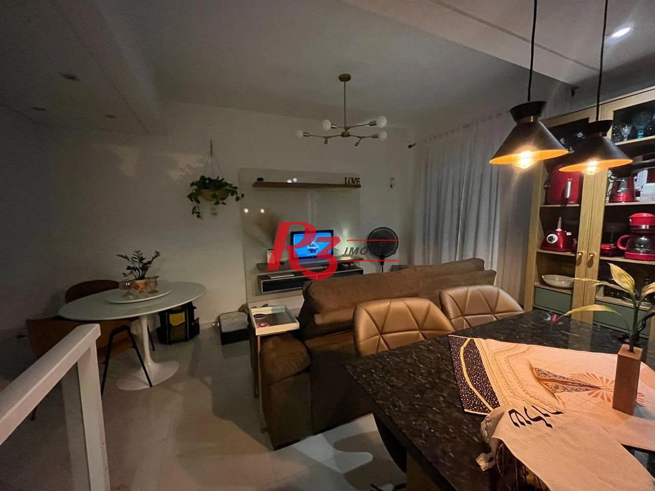 Village com 2 dormitórios para alugar, 88 m² por R$ 4.900,00/mês - Campo Grande - Santos/SP