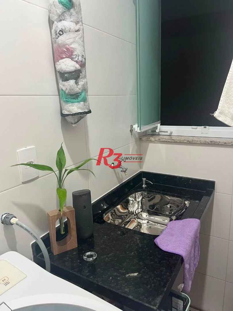 Village com 2 dormitórios para alugar, 88 m² por R$ 4.900,00/mês - Campo Grande - Santos/SP