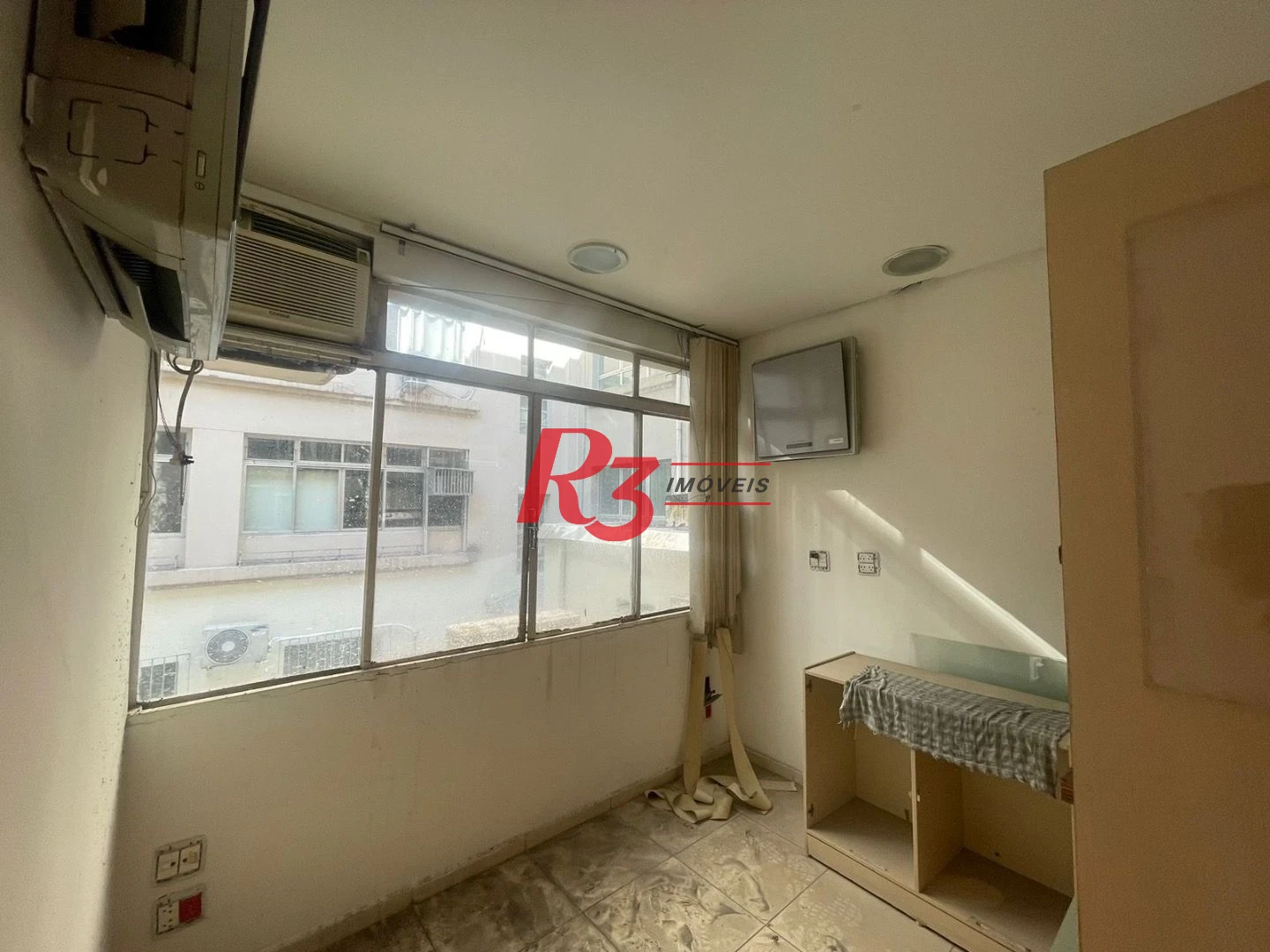 Sala para alugar, 66 m² por R$ 3.100,00/mês - Centro - Santos/SP