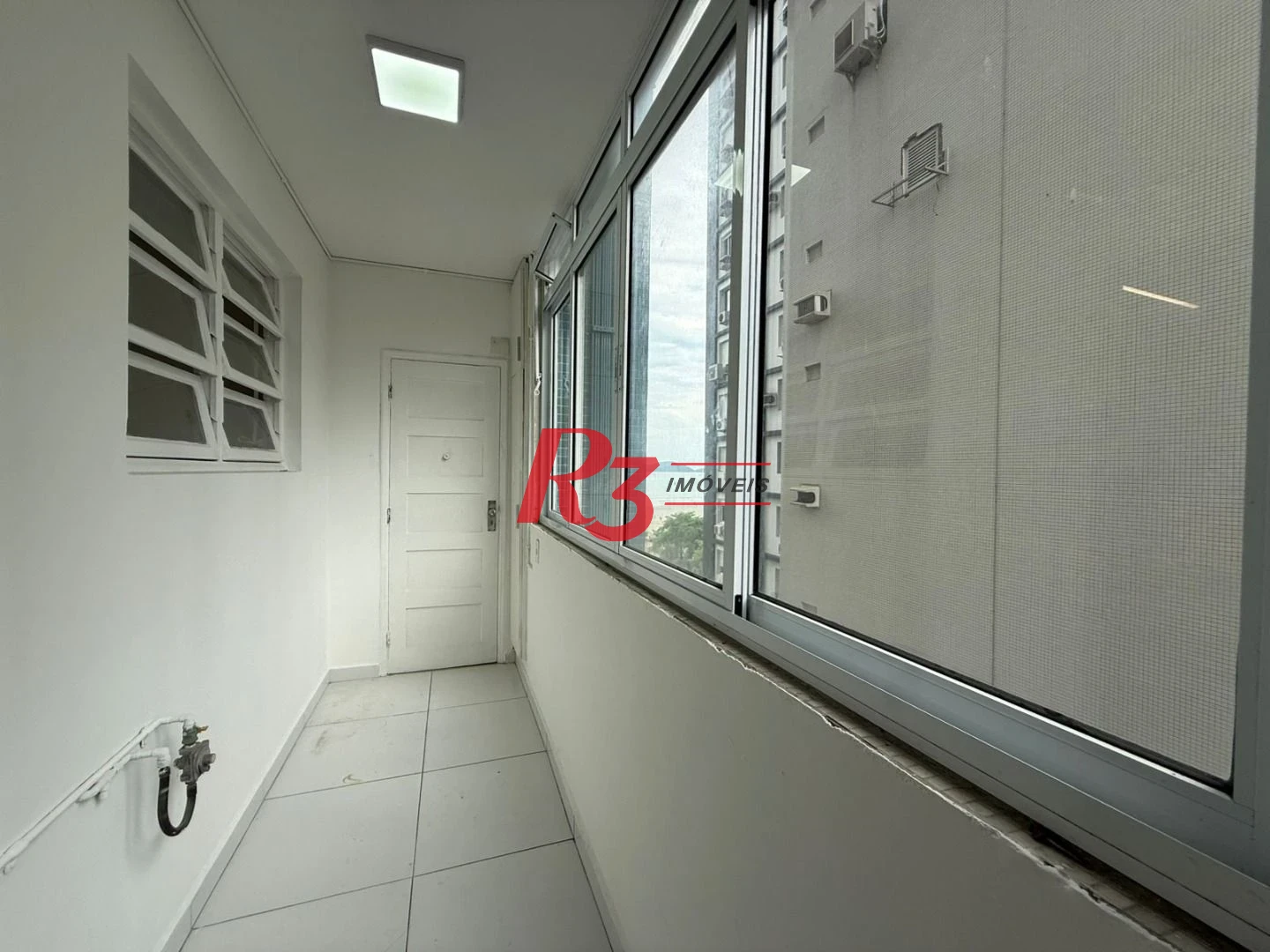 Apartamento com 3 dormitórios à venda, 160 m² por R$ 1.810.000,00 - Boqueirão - Santos/SP