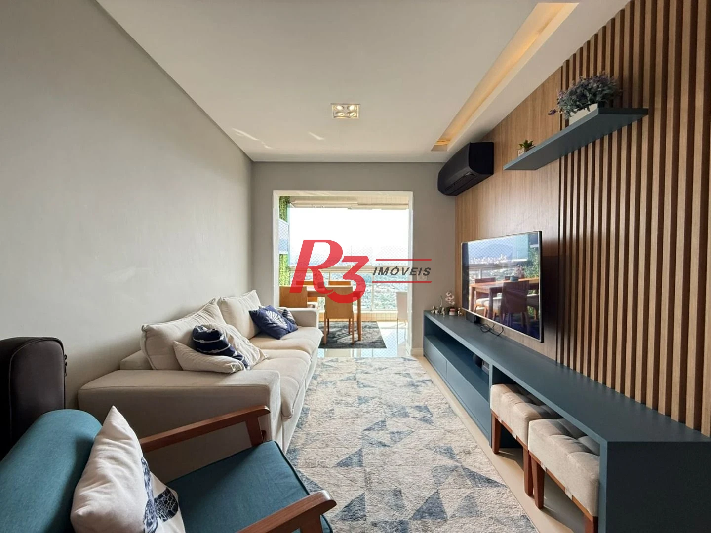 Apartamento com 2 dormitórios à venda, 66 m² por R$ 745.000,00 - Macuco - Santos/SP