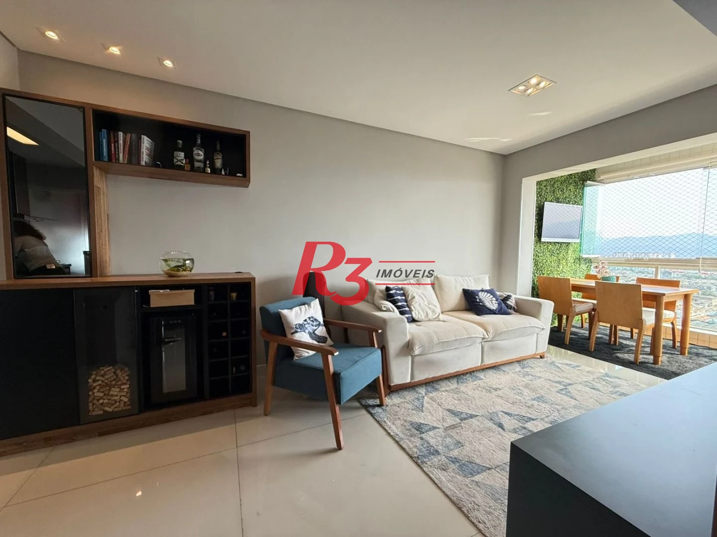Apartamento com 2 dormitórios à venda, 66 m² por R$ 745.000,00 - Macuco - Santos/SP