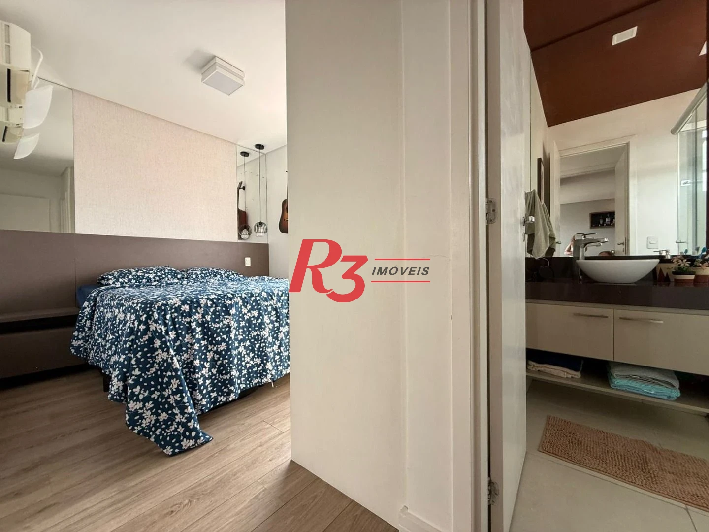 Apartamento com 2 dormitórios à venda, 66 m² por R$ 745.000,00 - Macuco - Santos/SP
