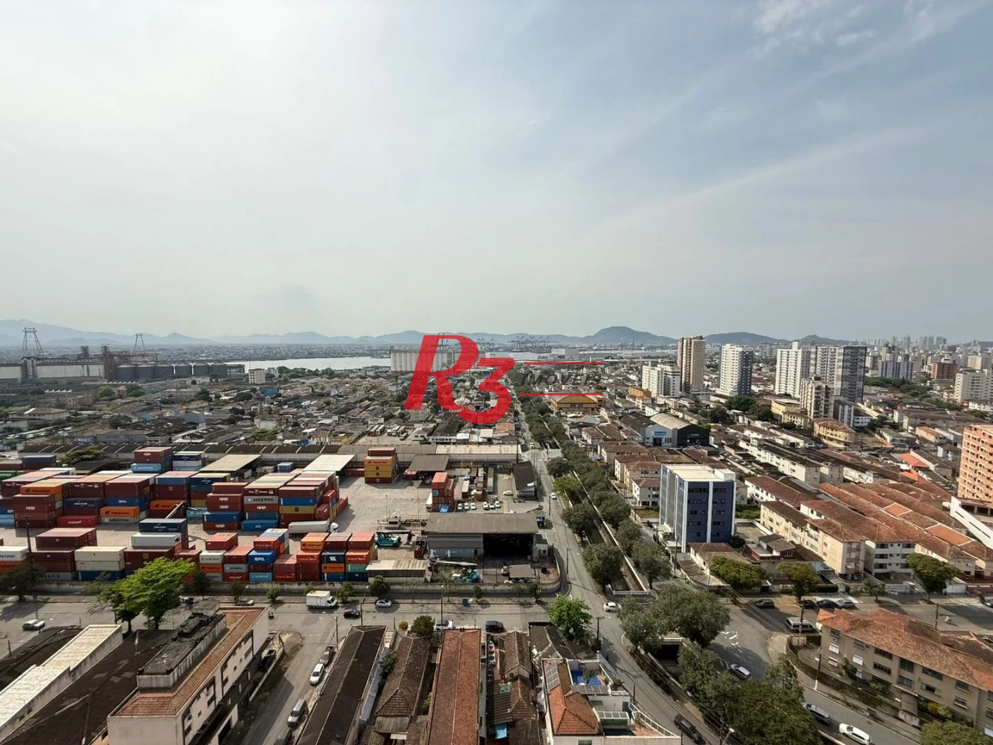 Apartamento com 2 dormitórios à venda, 66 m² por R$ 745.000,00 - Macuco - Santos/SP