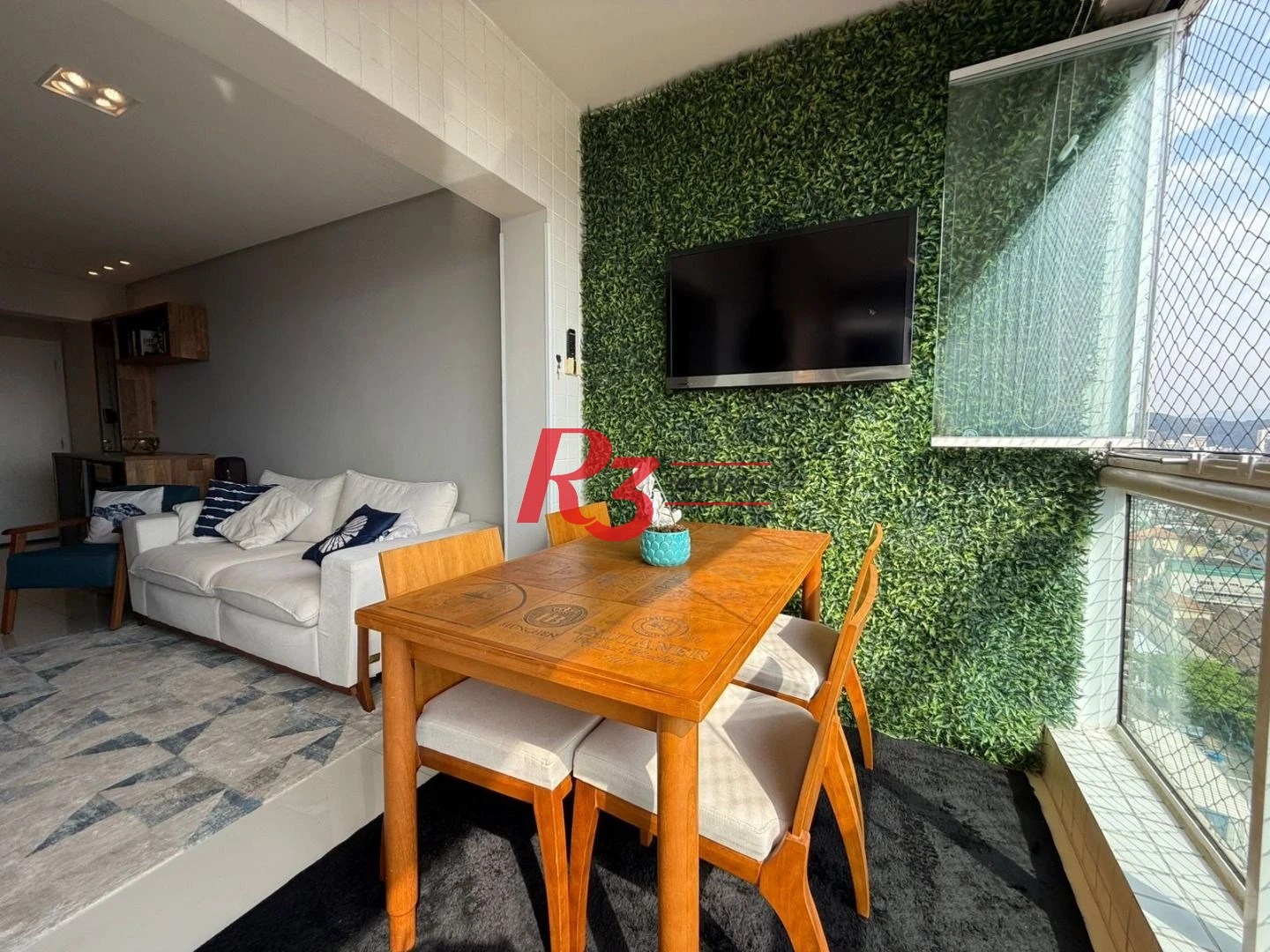 Apartamento com 2 dormitórios à venda, 66 m² por R$ 745.000,00 - Macuco - Santos/SP