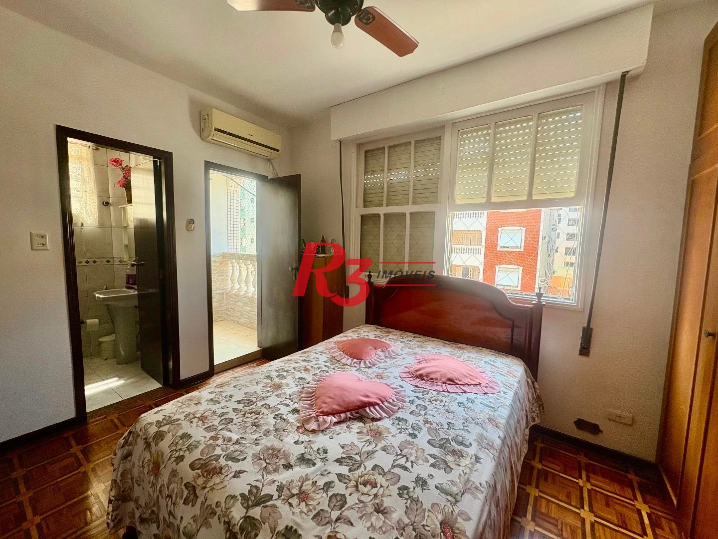 Apartamento com 2 dormitórios à venda, 100 m² por R$ 650.000,00 - Campo Grande - Santos/SP