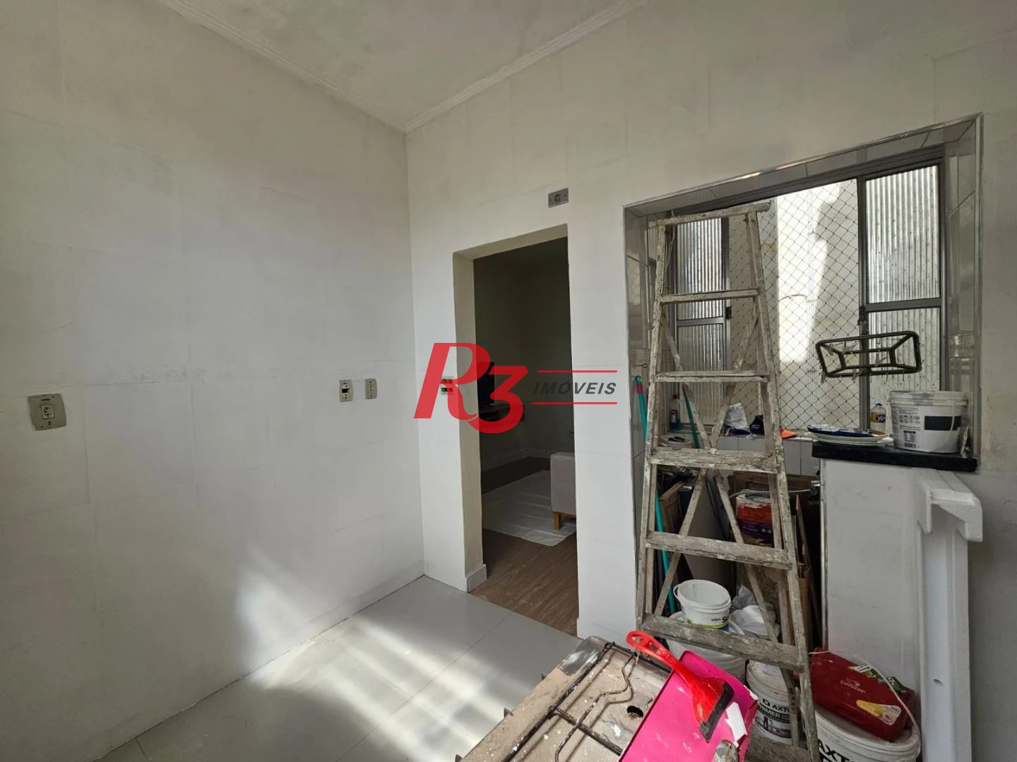 Apartamento com 2 dormitórios à venda, 55 m² por R$ 430.000,00 - Boqueirão - Santos/SP