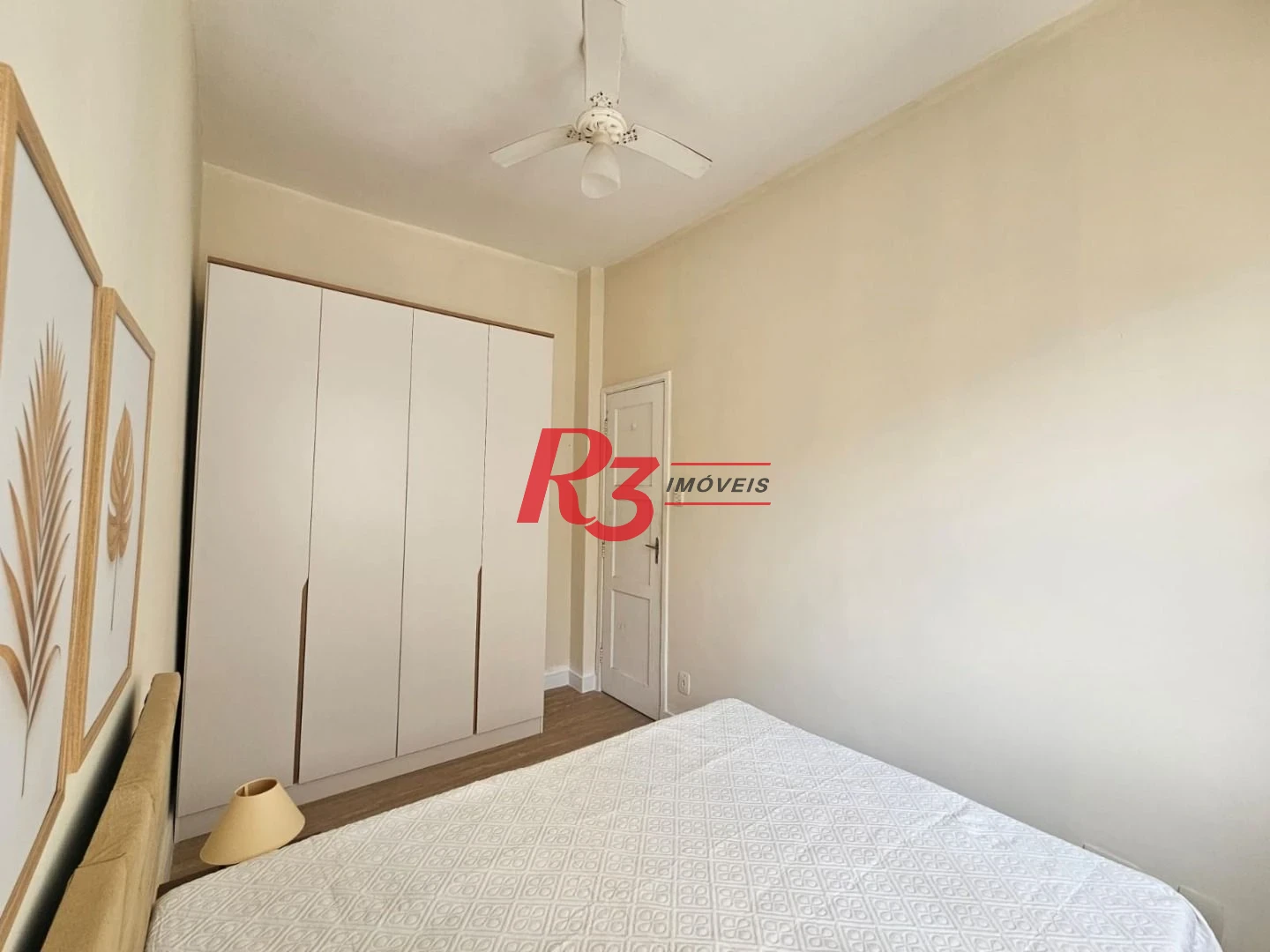 Apartamento com 2 dormitórios à venda, 55 m² por R$ 430.000,00 - Boqueirão - Santos/SP