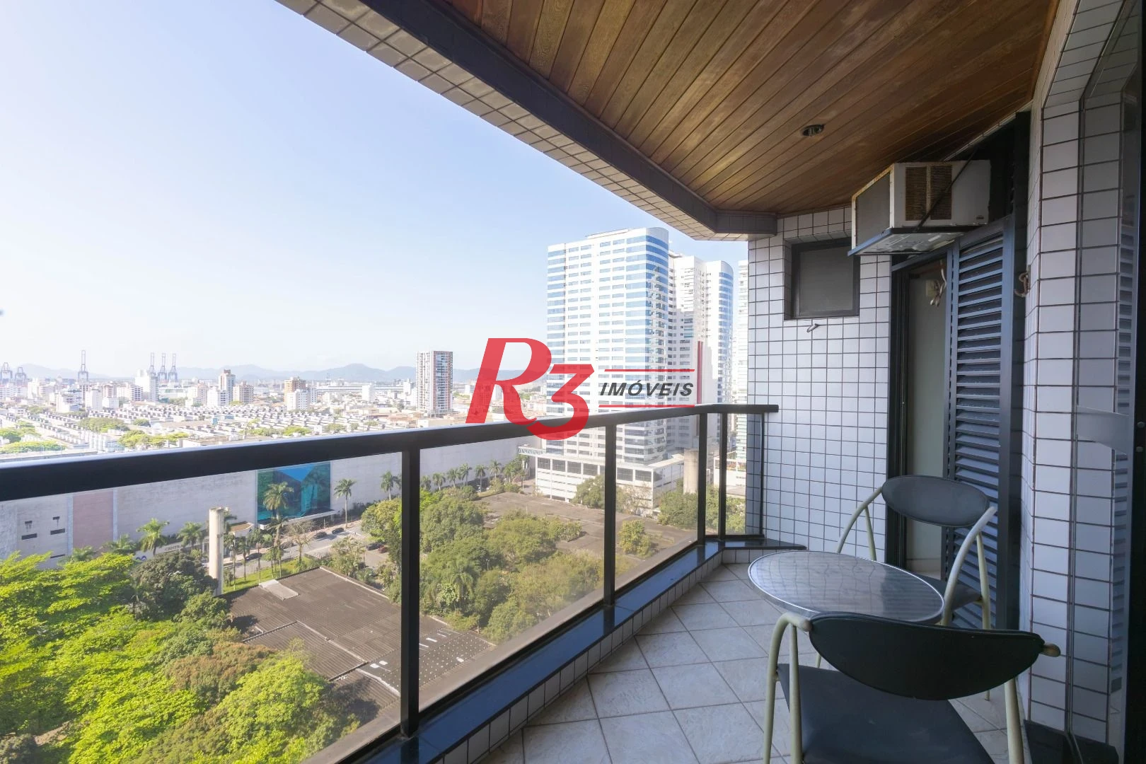 Apartamento com 3 dormitórios à venda, 137 m² por R$ 1.340.000,00 - Aparecida - Santos/SP