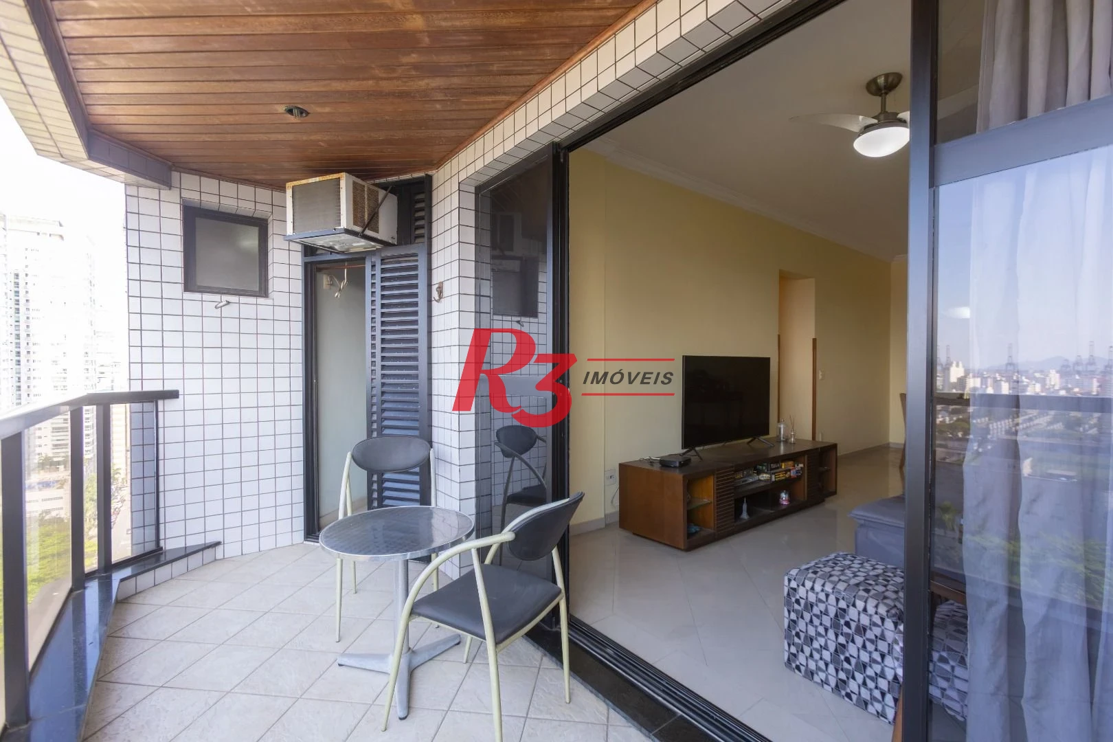 Apartamento com 3 dormitórios à venda, 137 m² por R$ 1.340.000,00 - Aparecida - Santos/SP