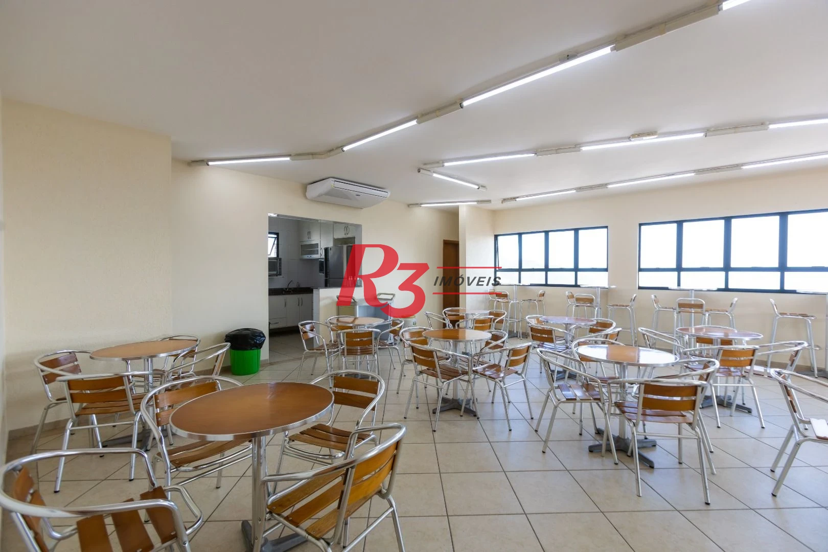 Apartamento com 3 dormitórios à venda, 137 m² por R$ 1.340.000,00 - Aparecida - Santos/SP
