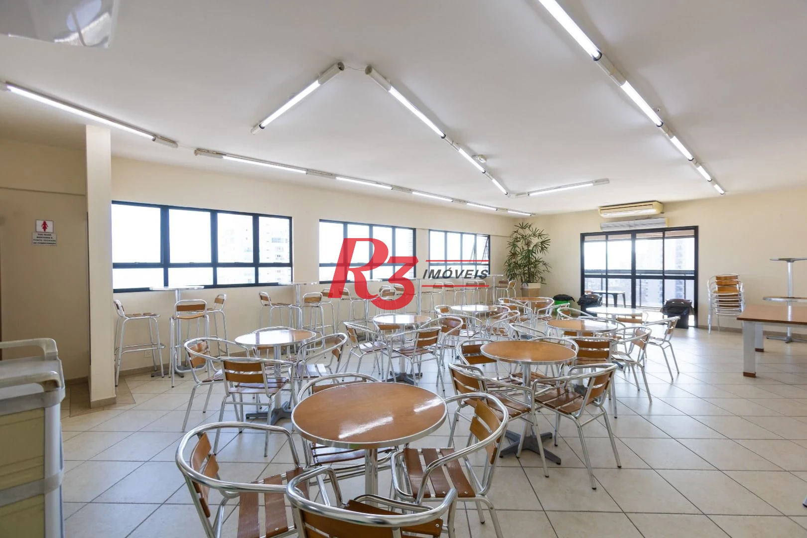 Apartamento com 3 dormitórios à venda, 137 m² por R$ 1.340.000,00 - Aparecida - Santos/SP