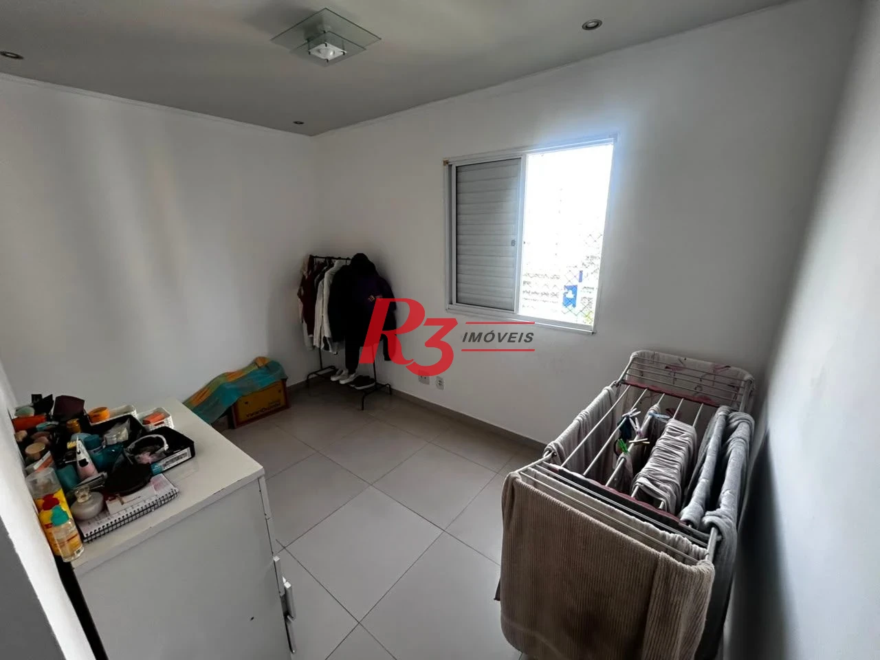 Apartamento com 3 dormitórios à venda, 69 m² por R$ 430.000,00 - Areia Branca - Santos/SP