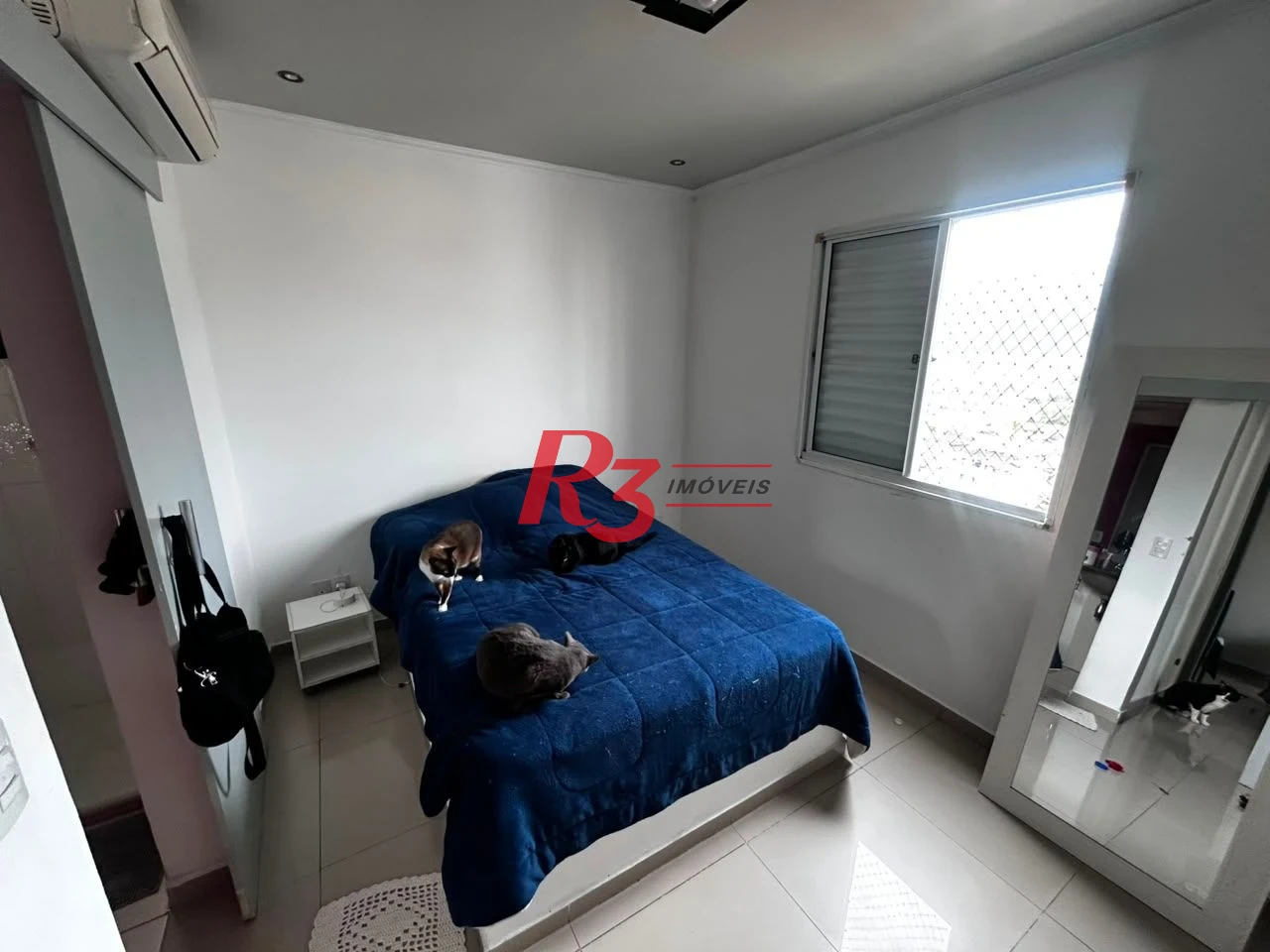 Apartamento com 3 dormitórios à venda, 69 m² por R$ 430.000,00 - Areia Branca - Santos/SP