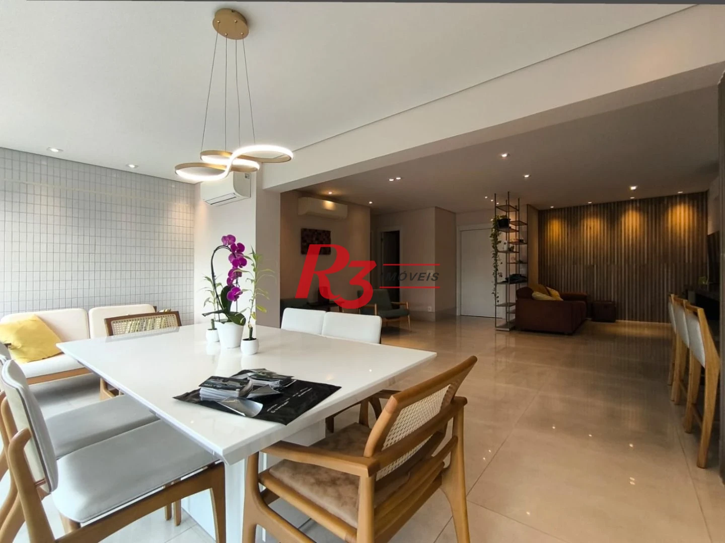 Apartamento com 3 dormitórios à venda, 143 m² por R$ 2.600.000,00 - Boqueirão - Santos/SP