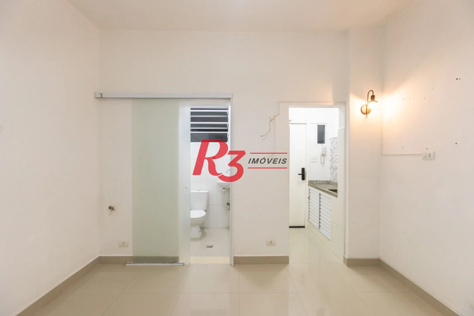 Kitnet com 1 dormitório para alugar, 30 m² por R$ 3.000,00/mês - Boqueirão - Santos/SP