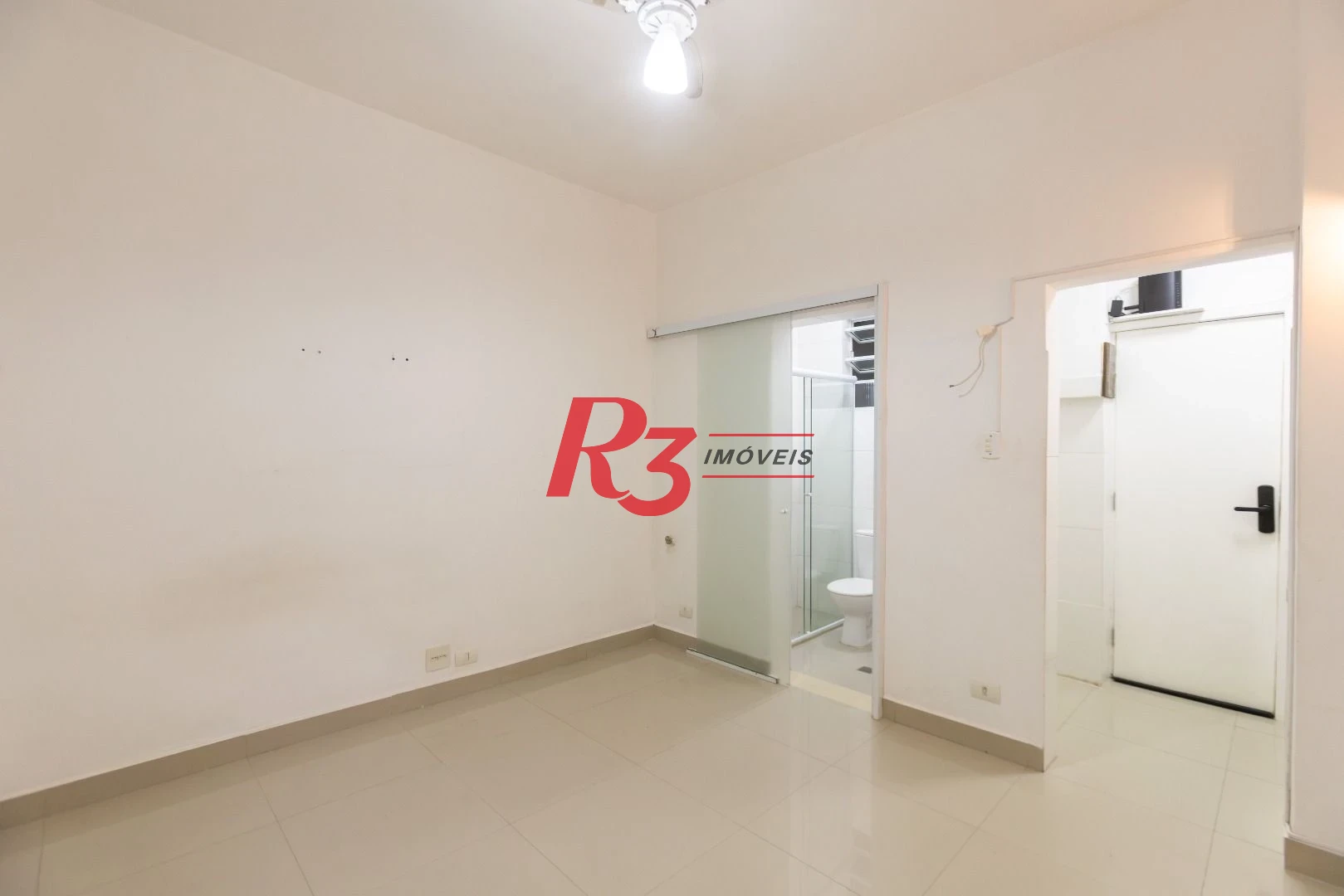 Kitnet com 1 dormitório para alugar, 30 m² por R$ 3.000,00/mês - Boqueirão - Santos/SP